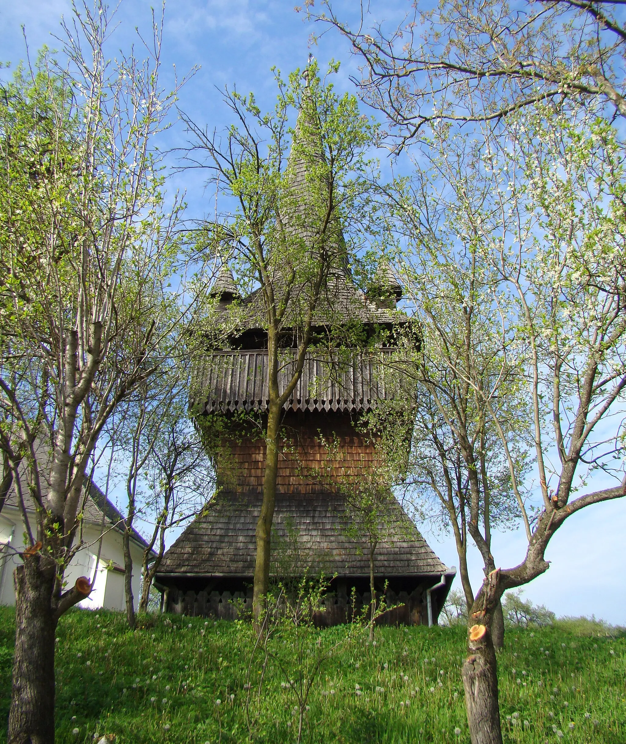 Photo showing: Turn clopotniță de lemn, sat Recea; comuna Vîrșolț