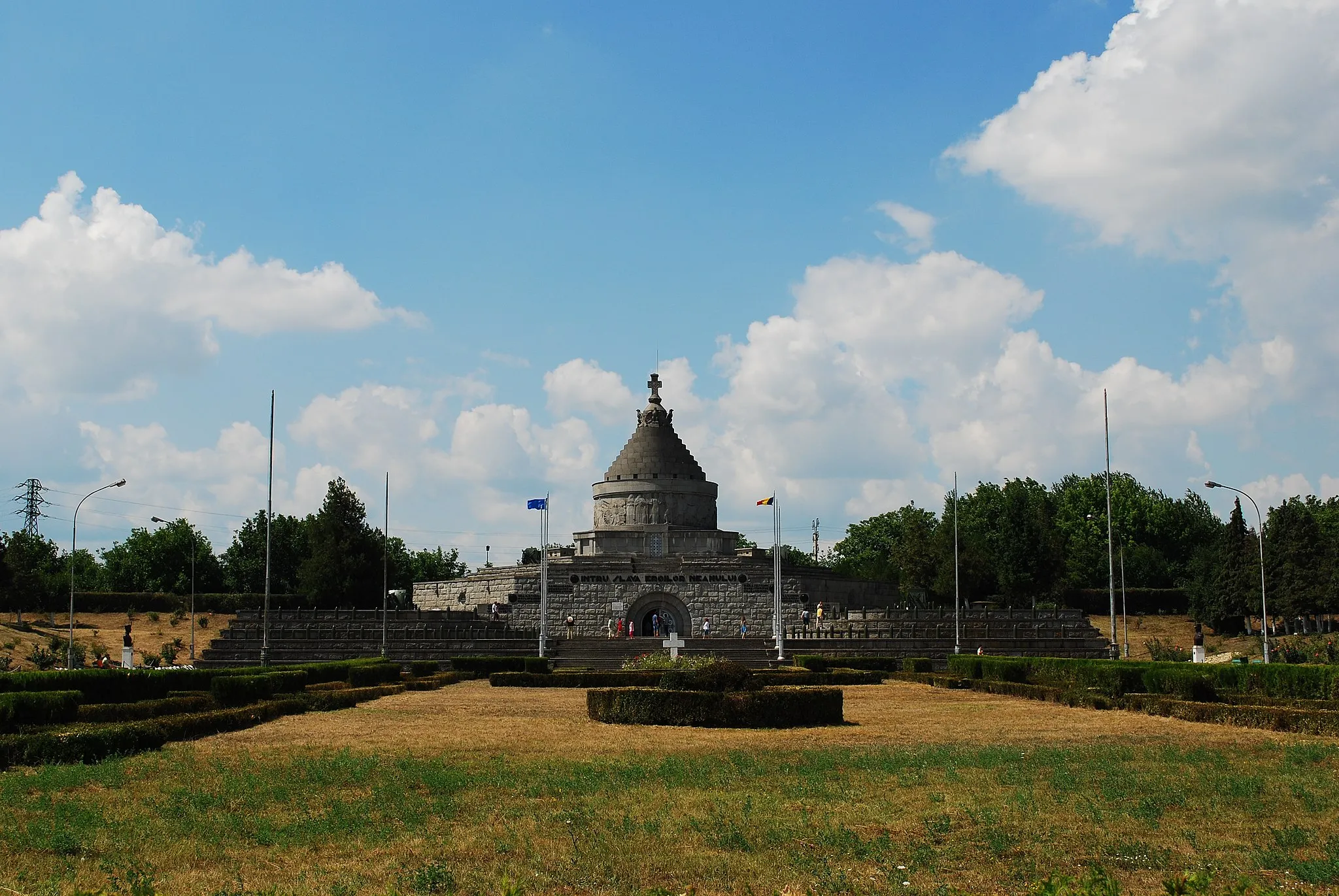 Photo showing: The Mărăşeşti Mausoleum, a World War I monument near the town of Mărăşeşti, Romania