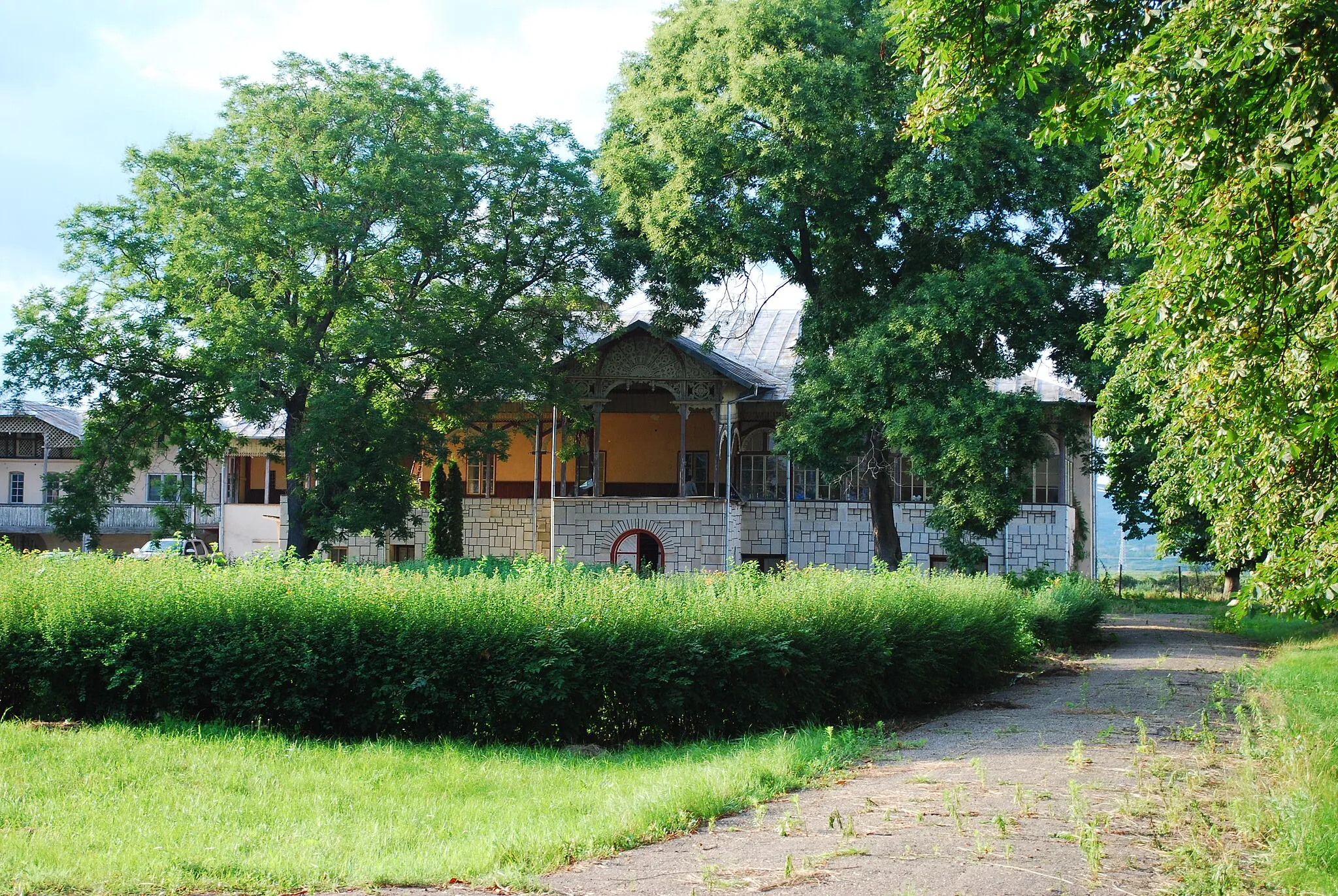 Photo showing: The historic boyar's mansion in Cândeşti, Buzău County, Romania
