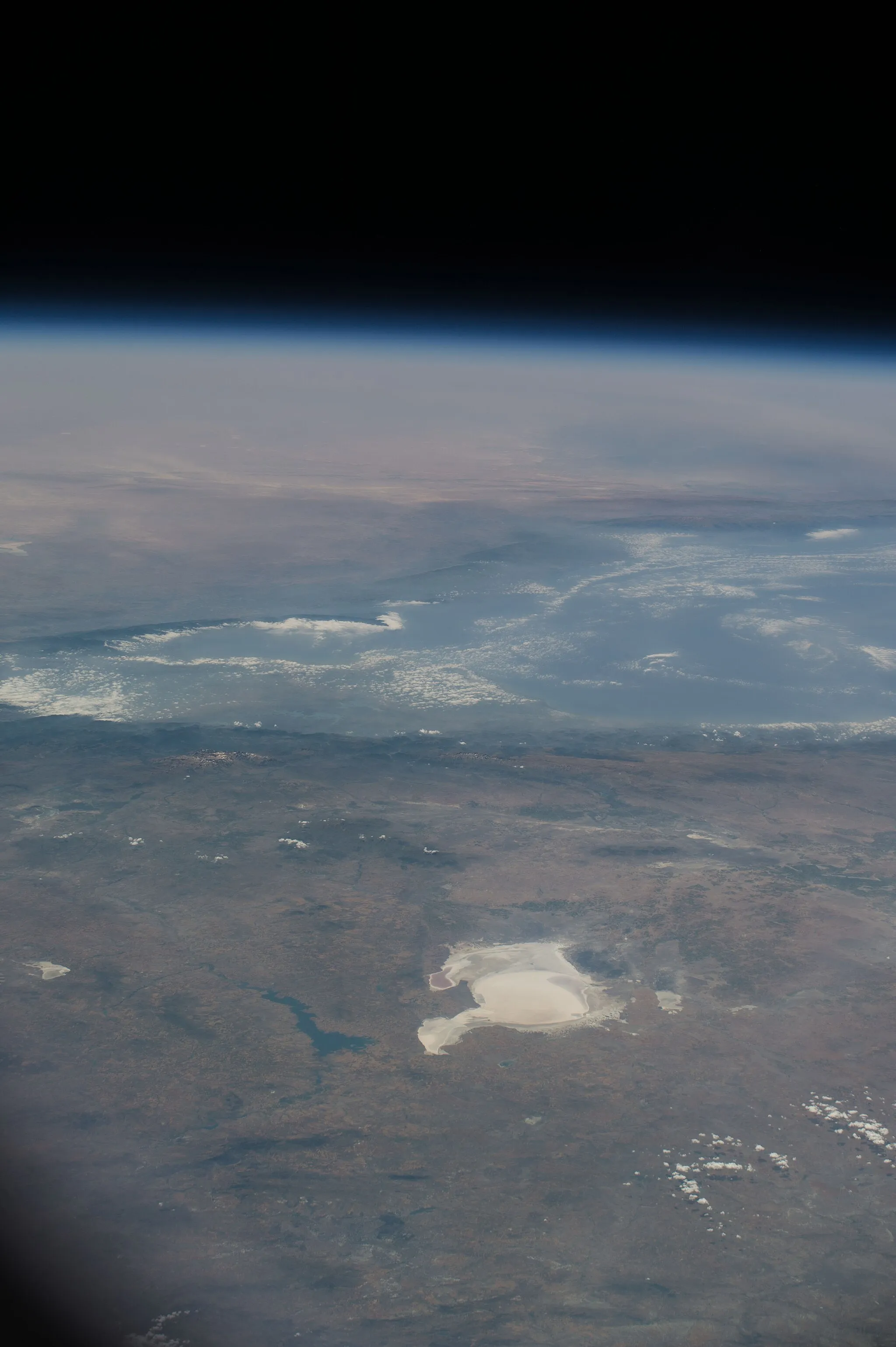 Photo showing: View of Earth taken during ISS Expedition 48.