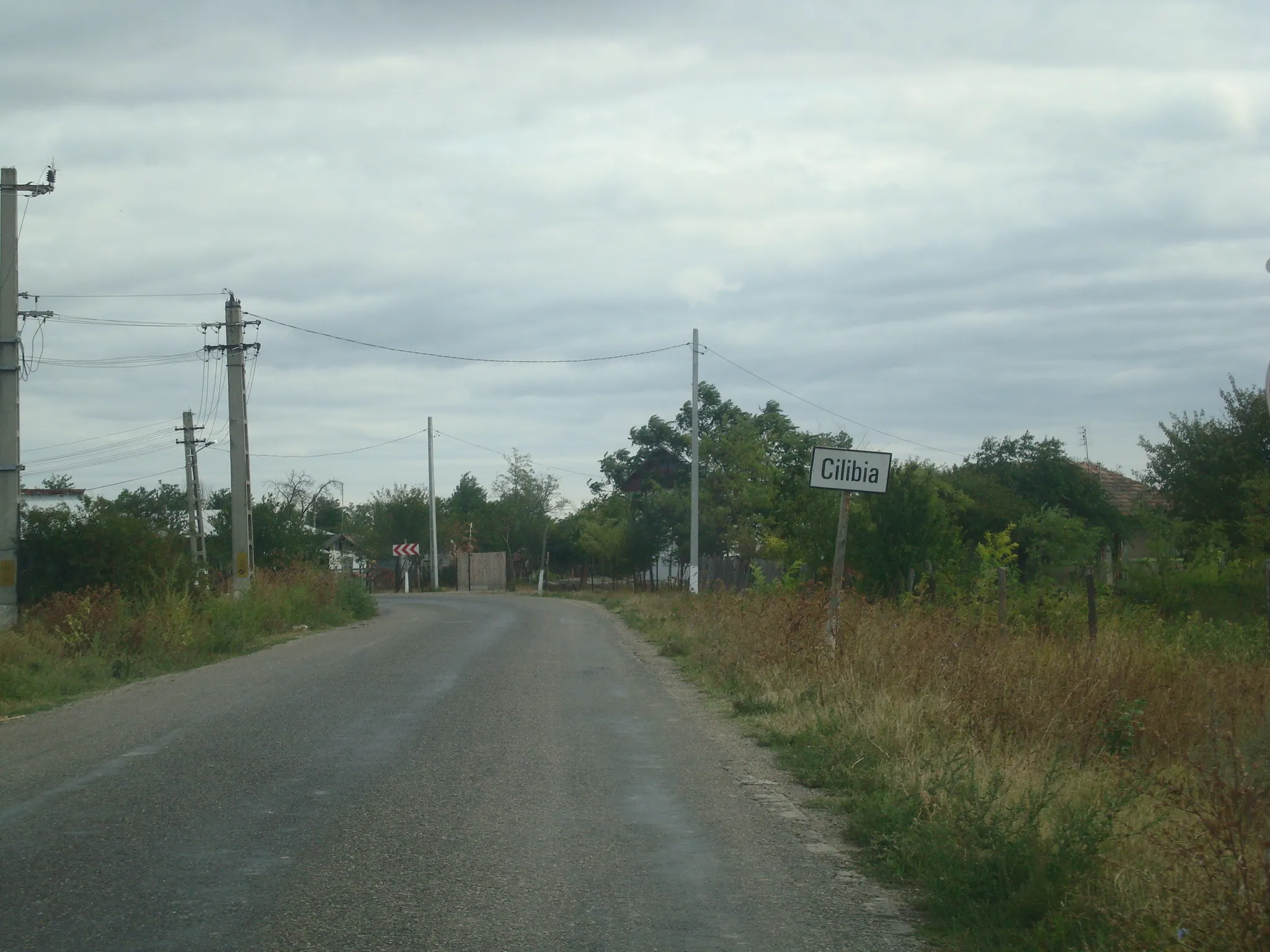 Photo showing: Entrance to Cilibia Commune, September 2008