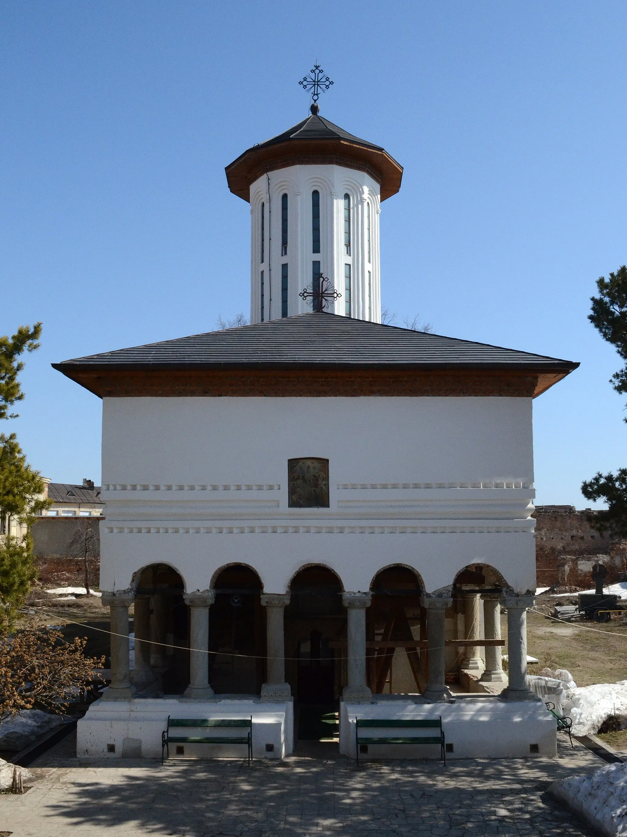 Photo showing: Biserica "Adormirea Maicii Domnului", Râmnicu Sărat