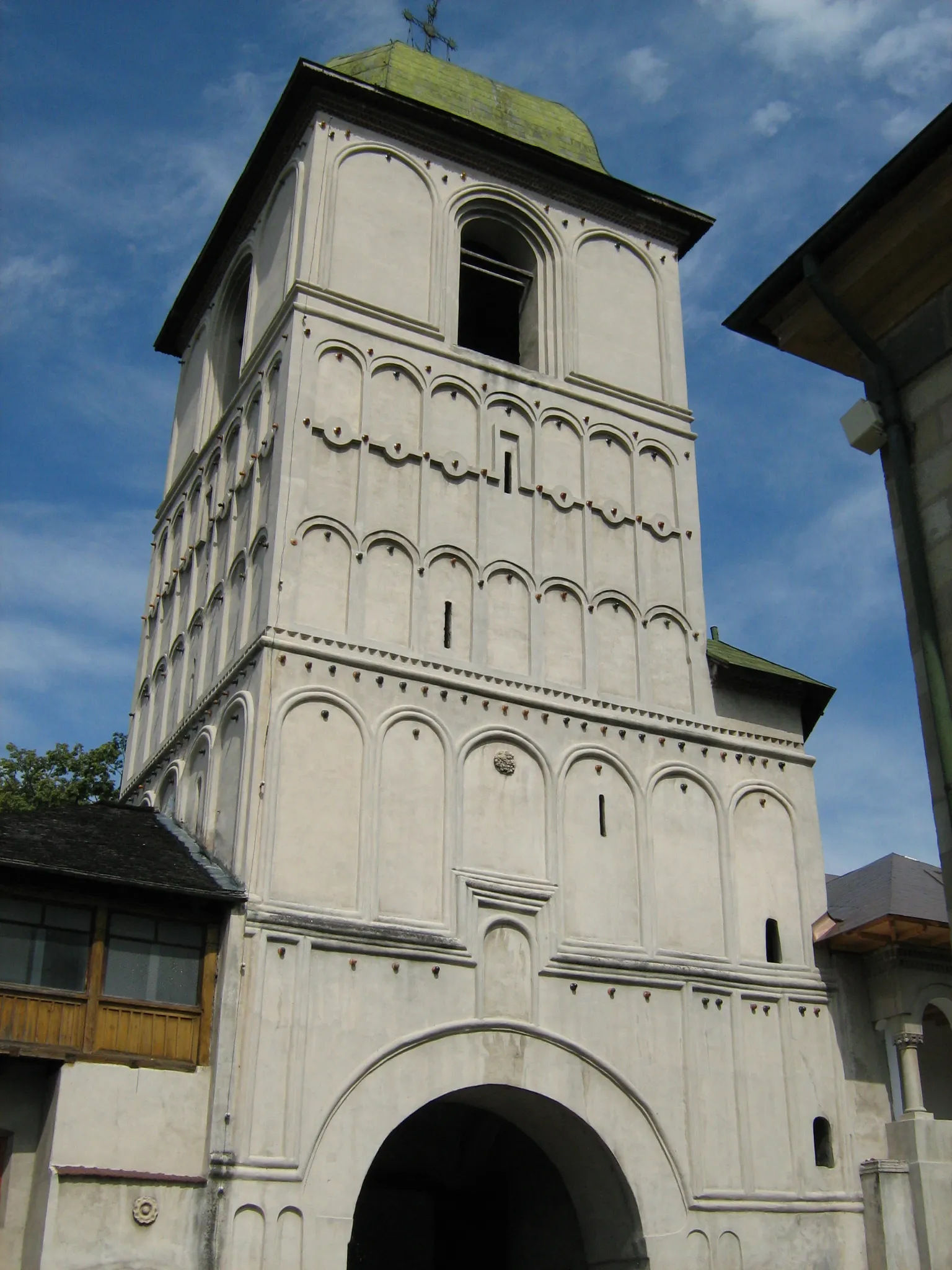 Photo showing: Intrarea in manastirea Negru Voda