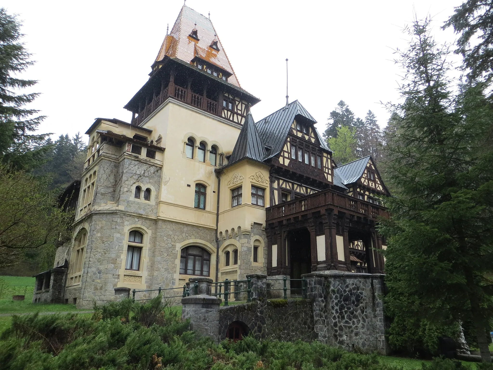 Photo showing: Castelul Pelisor
