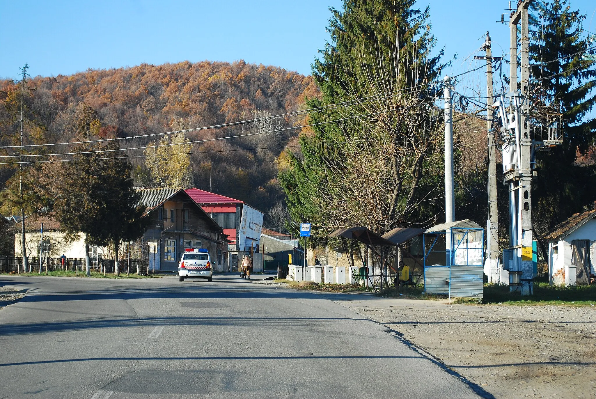 Photo showing: Town center, Mislea, Scorţeni Commune, Prahova County, Romania
