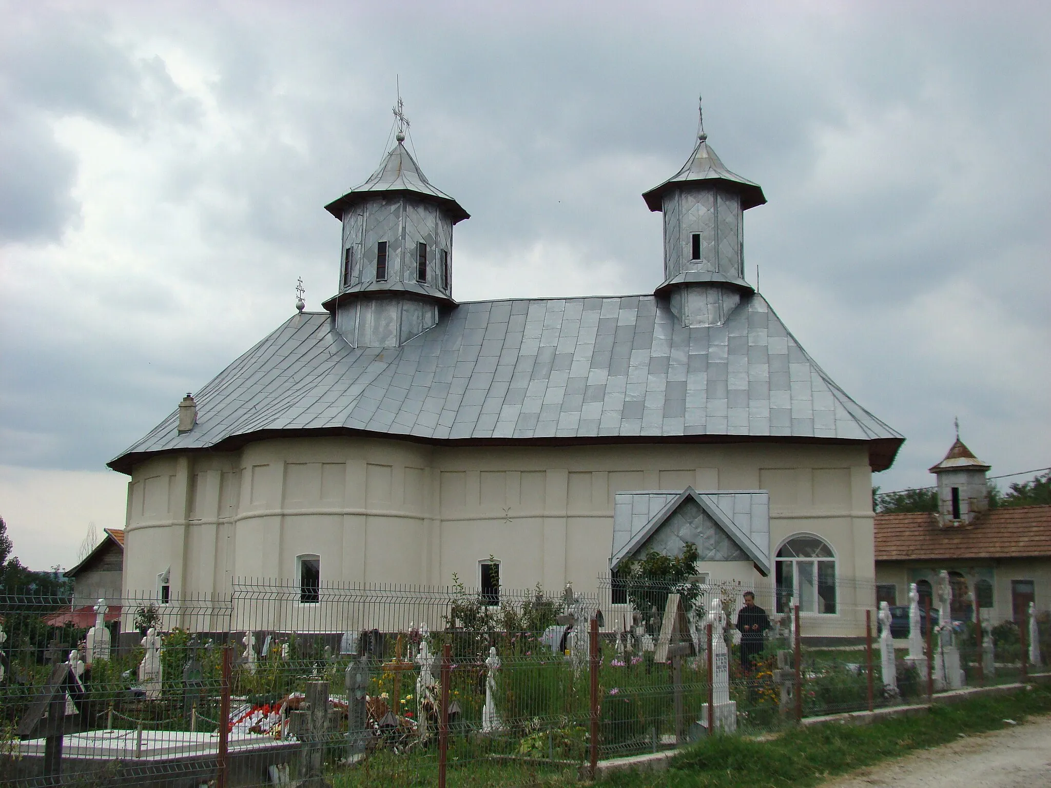 Photo showing: Biserica „Sfinții Voievozi” din Ciofrângeni, județul Argeș