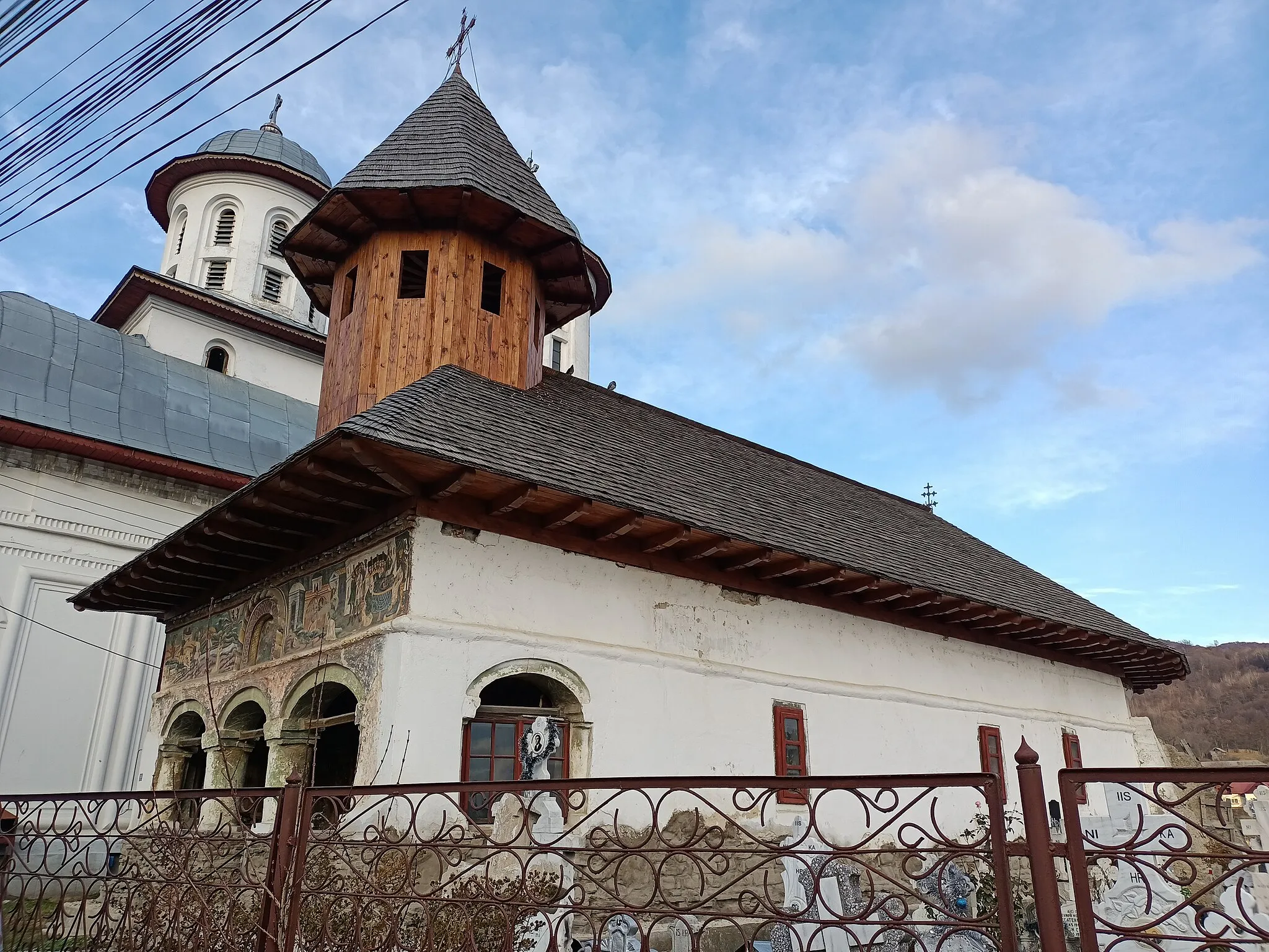 Photo showing: Biserica monument Sfânta Treime 2