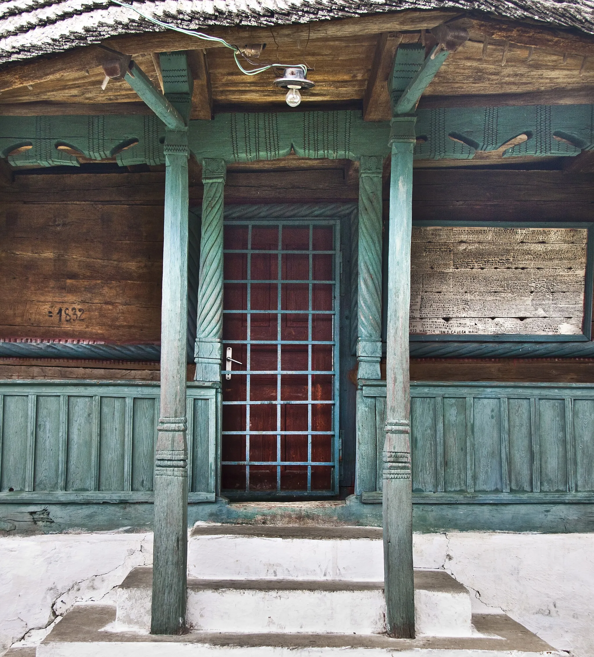 Photo showing: Cârceşti, Argeş county, Romania: the wooden church.