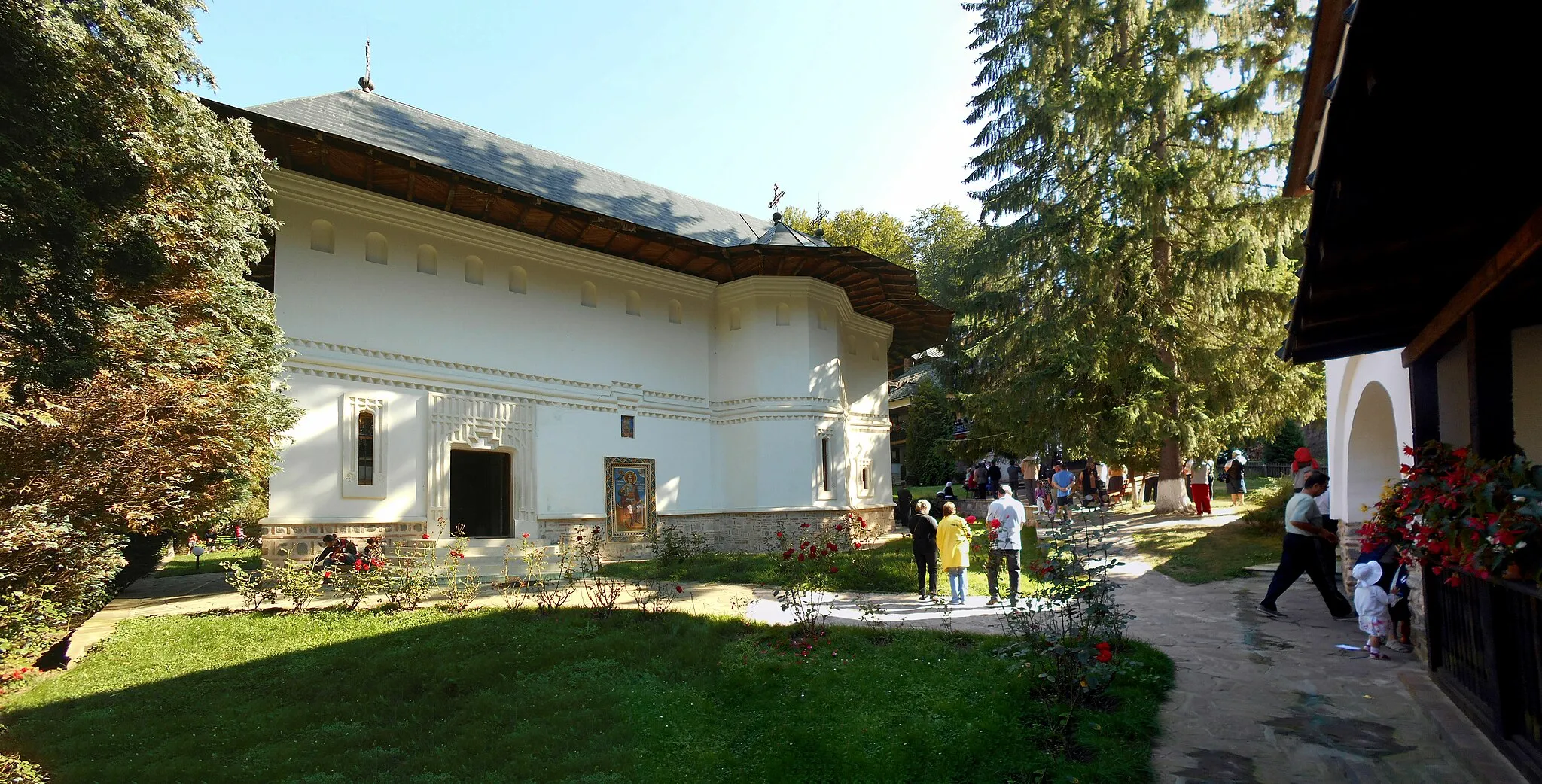 Photo showing: Manastirea Robaia - biserica