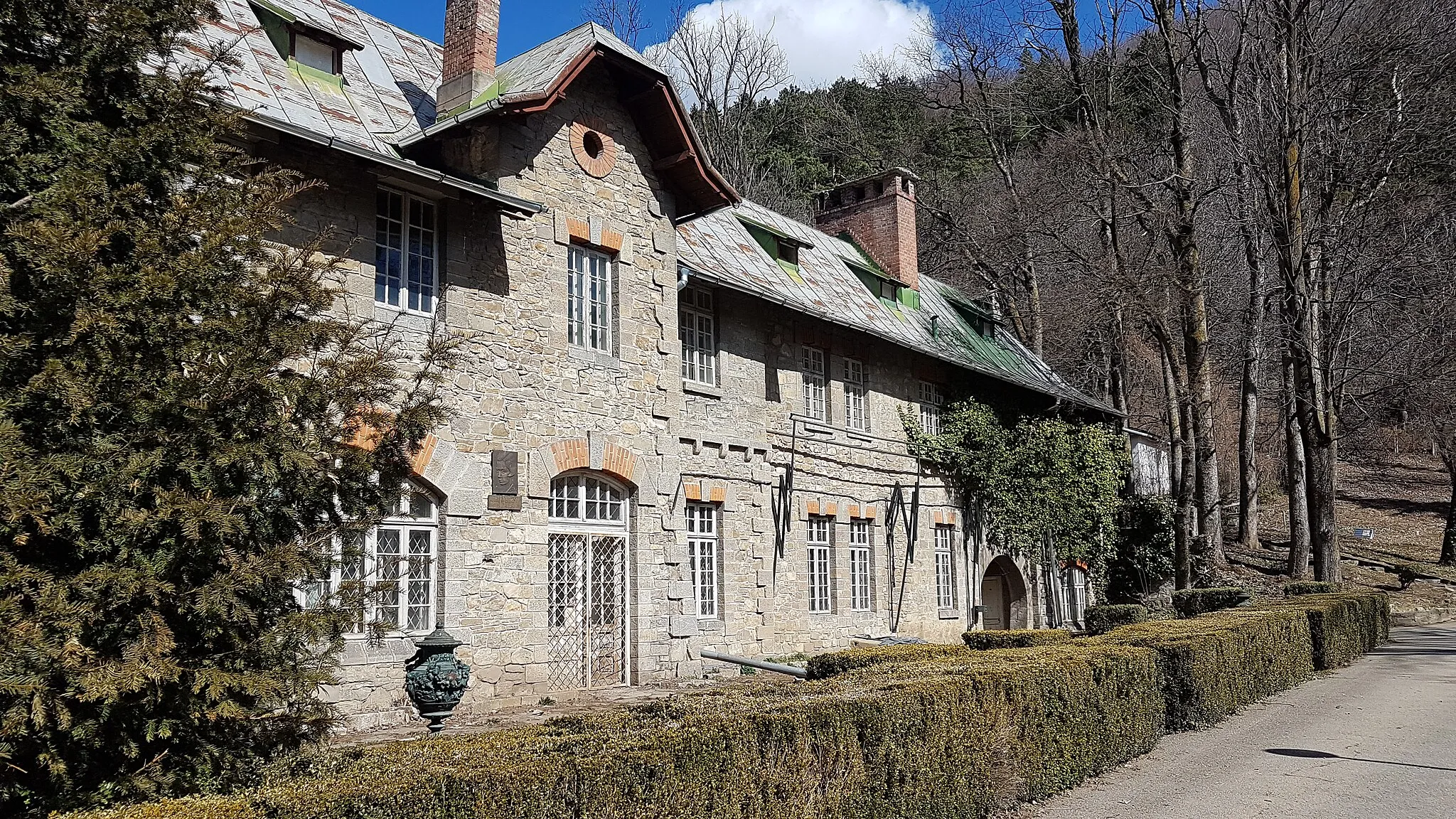 Photo showing: Posada Castle and the Hunting Museum