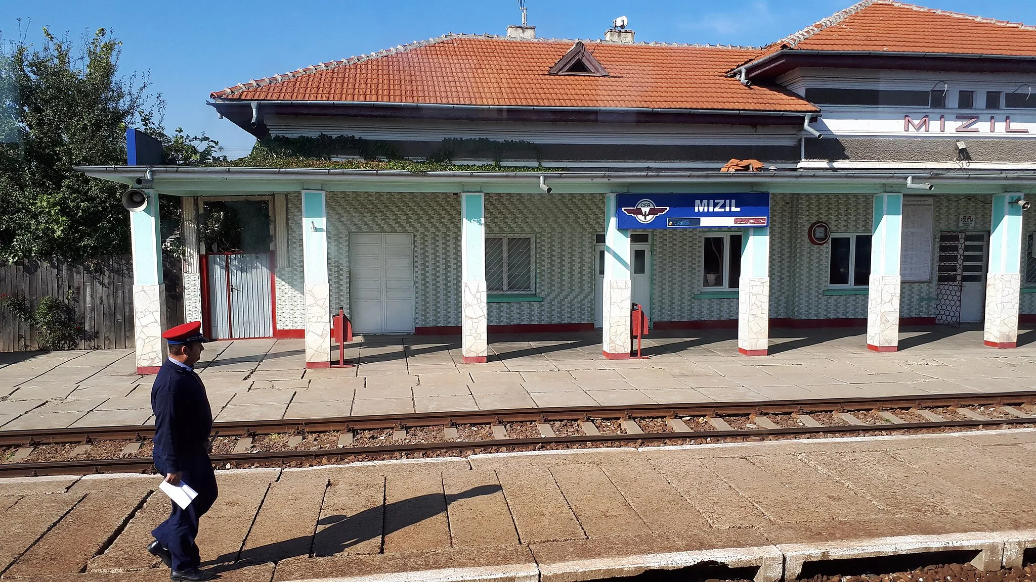 Photo showing: Mizil train station