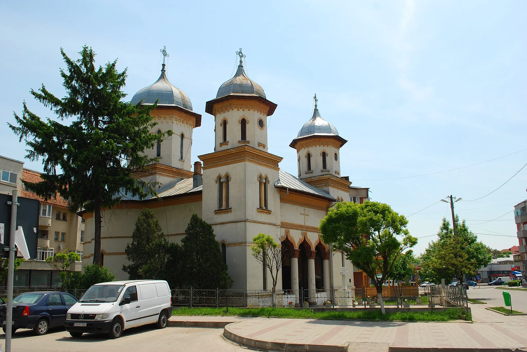 Photo showing: The Dormition orthodox church in Caracal, Romania.