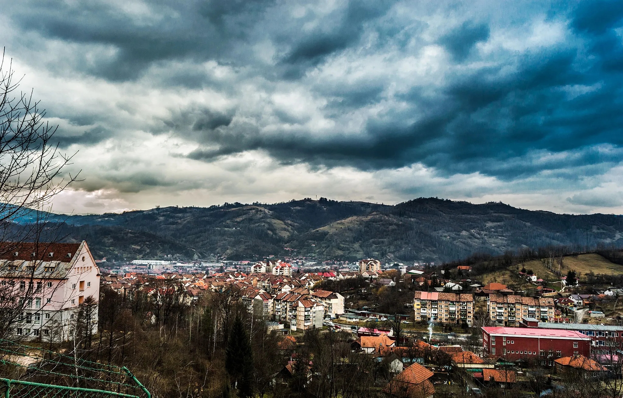 Photo showing: Petrosani, Hunedoara, Romania, a little town with more then 30.000 souls