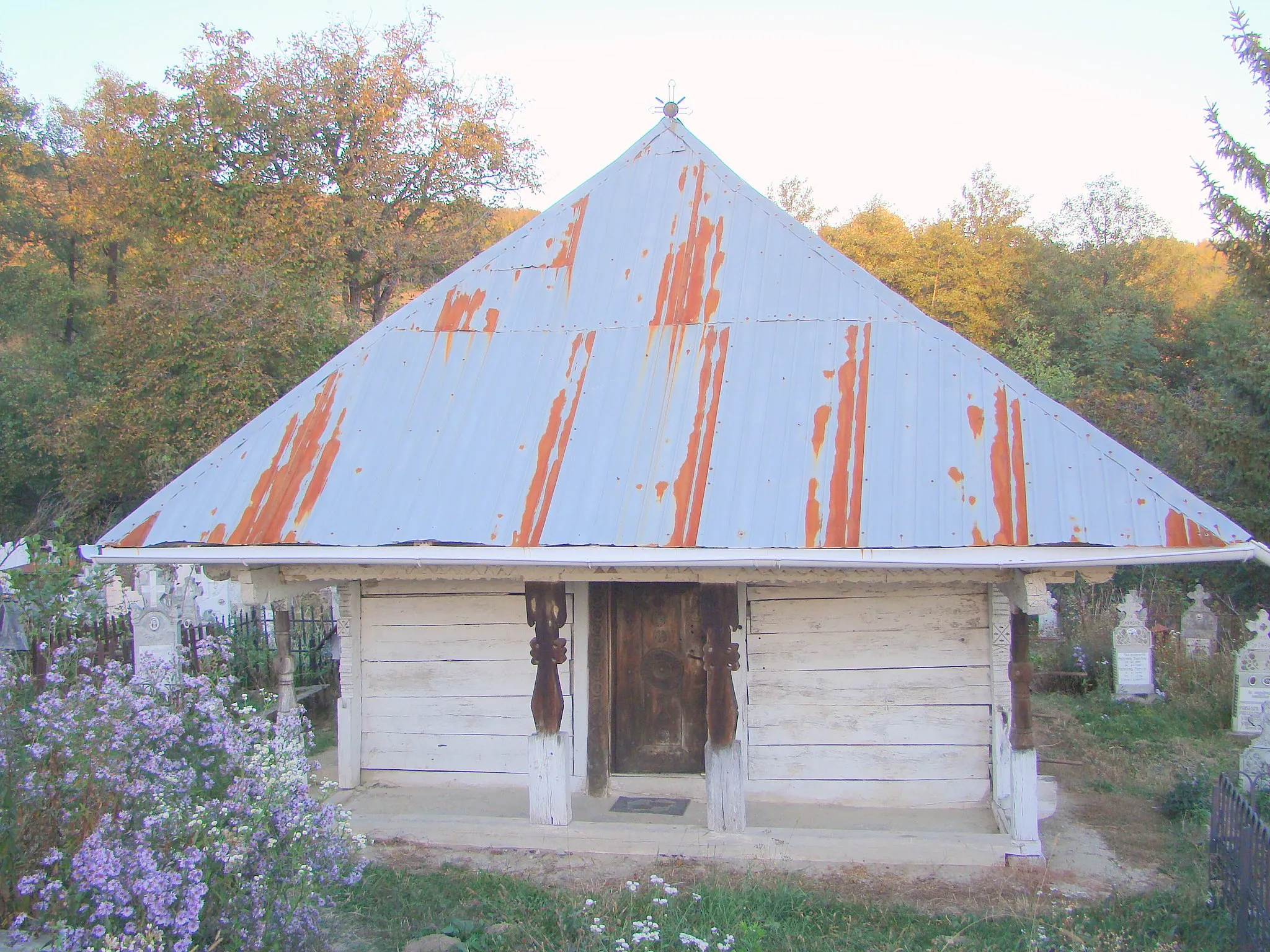 Photo showing: Wooden church in Crasna-Ungureni, Gorj county, Romania