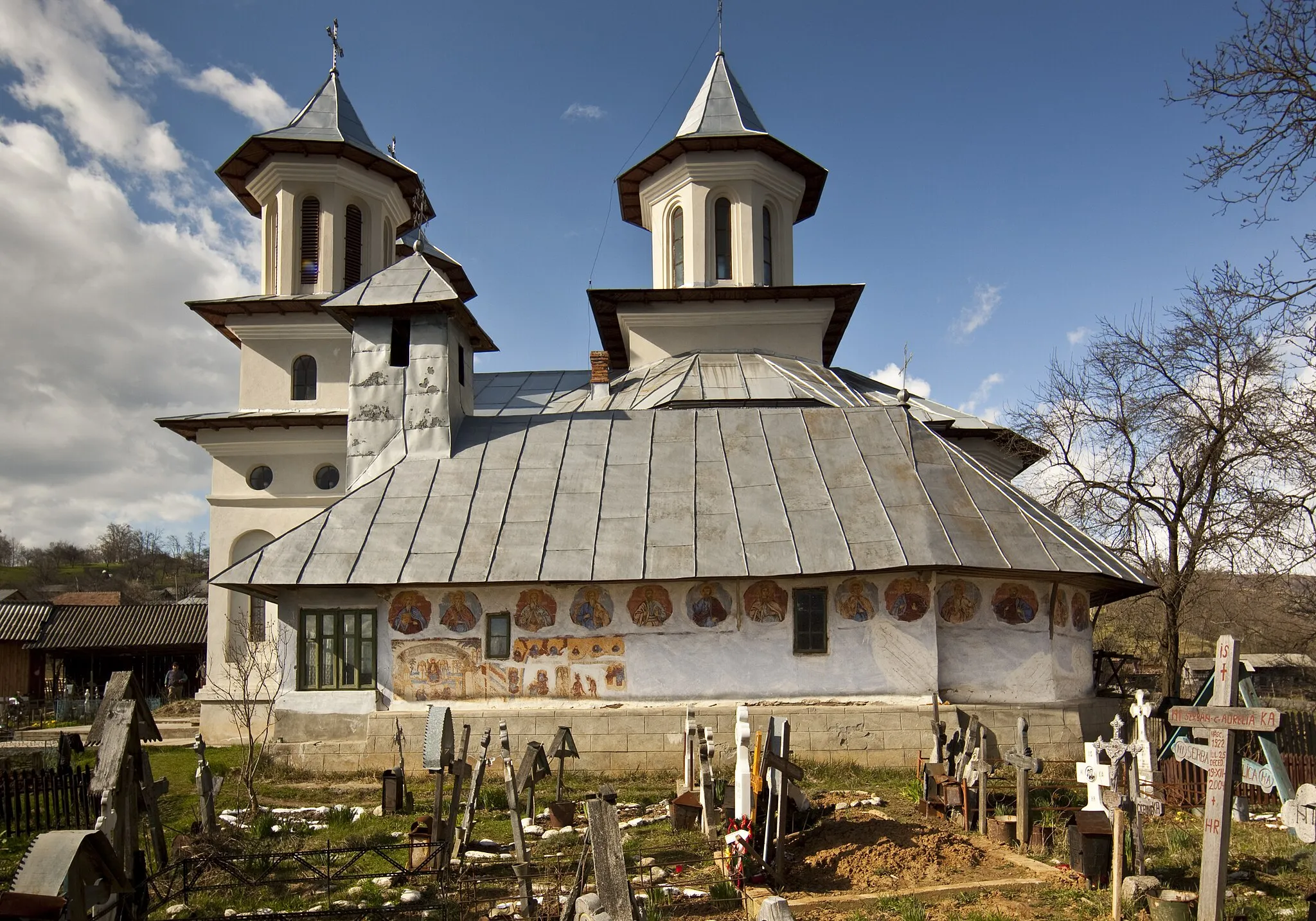 Photo showing: Urecheşti, Argeş county, Romania: the wooden church.