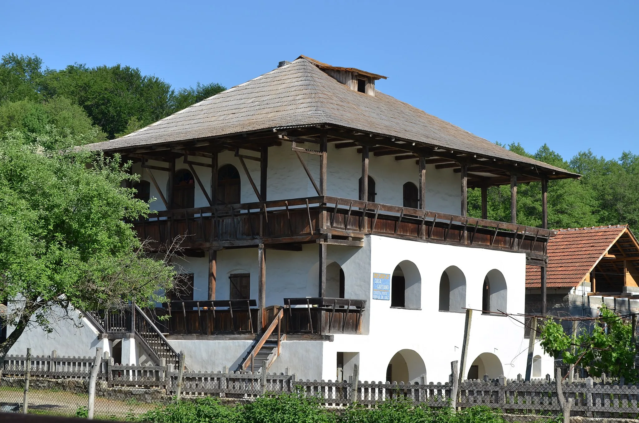 Photo showing: Cula Cartianu, satul Cartiu, comuna Turcinești, județul Gorj