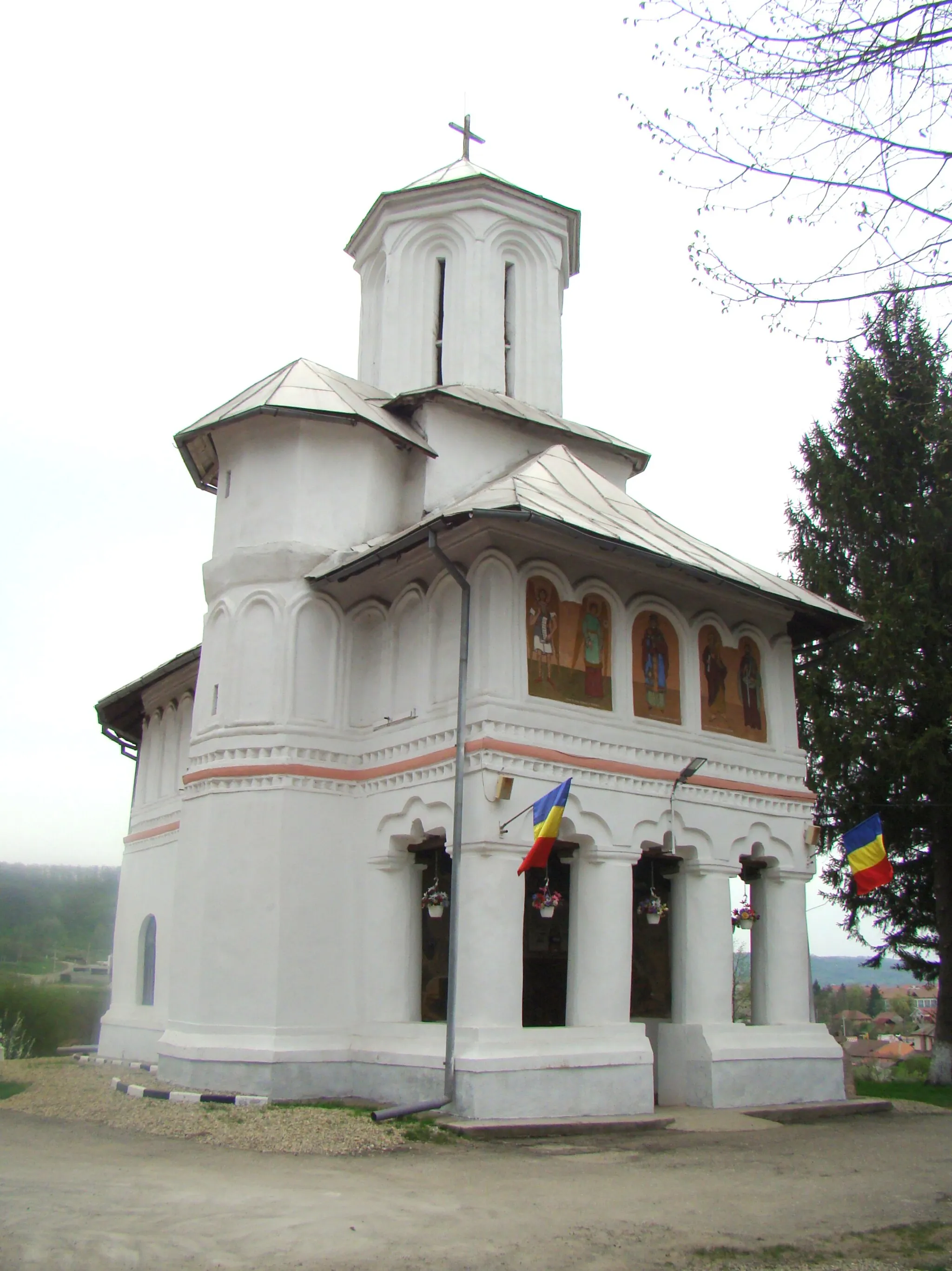 Photo showing: Saint Nicholas church in Lupoaia, Gorj county, Romania