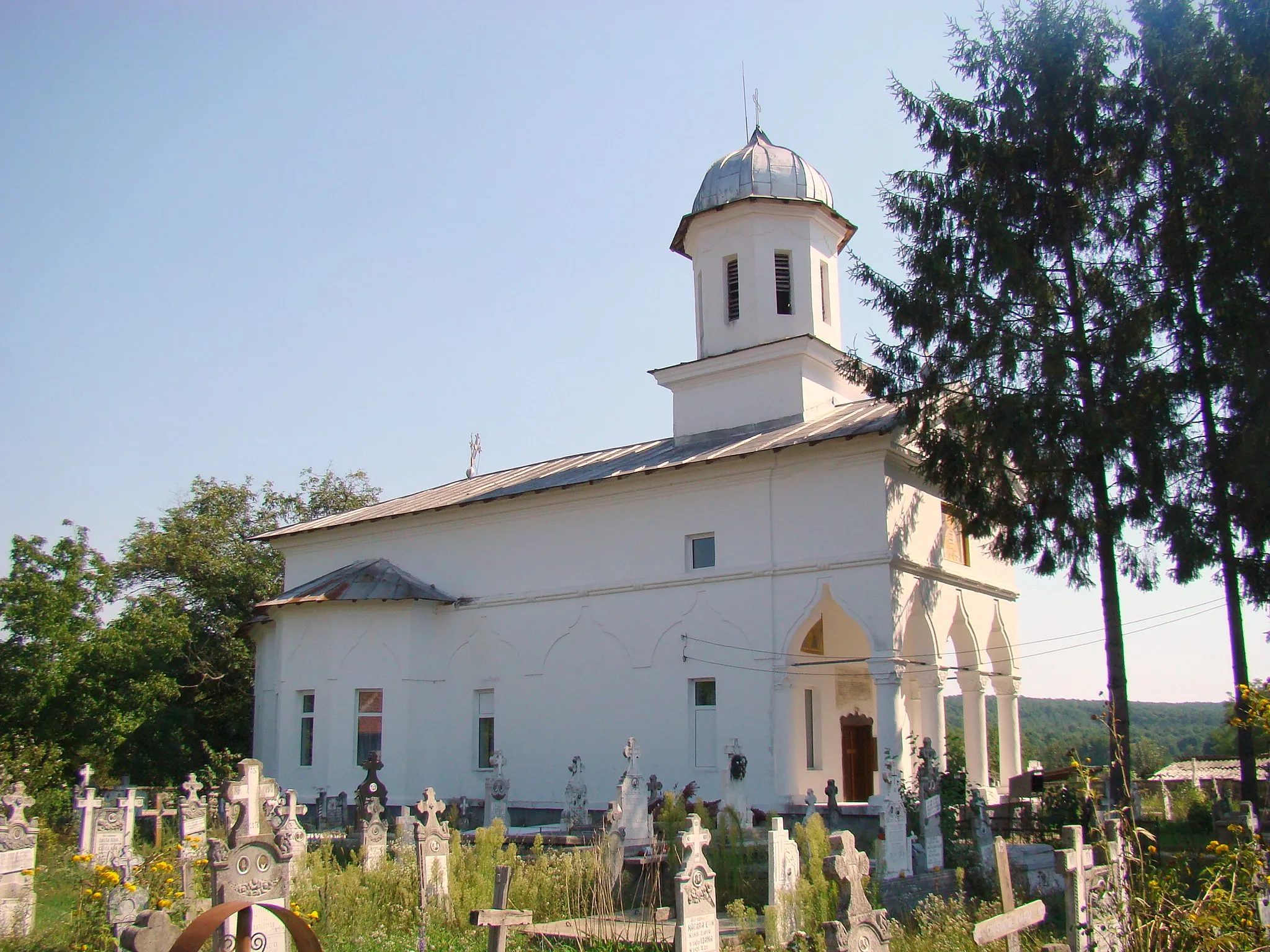 Photo showing: Orthodox church in Călești, Gorj county, Romania