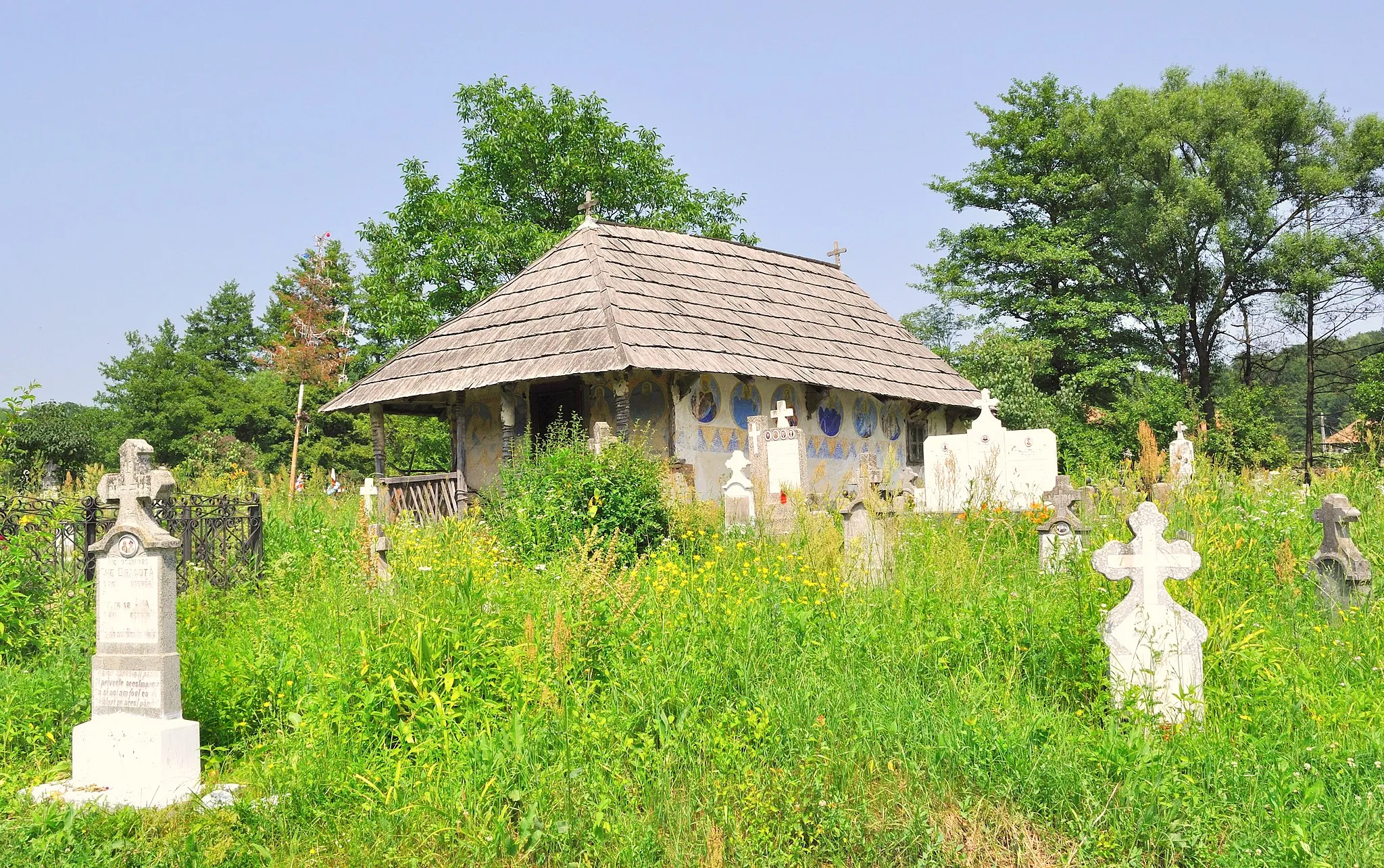 Photo showing: Biserica de lemn „Sfinții Apostoli Petru și Pavel” din Brebina,Mehedinți