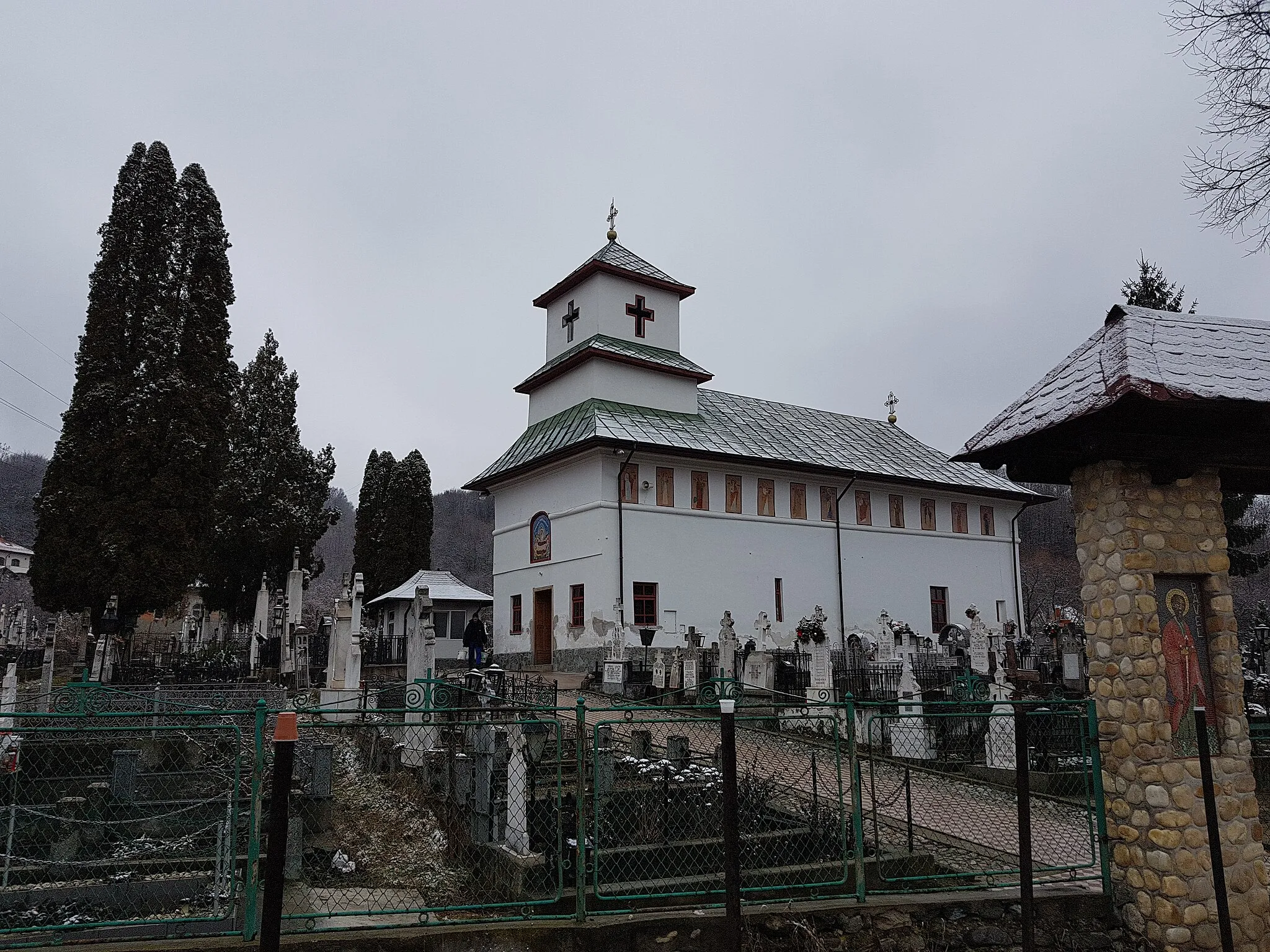 Photo showing: Biserica „Adormirea Maicii Domnului”