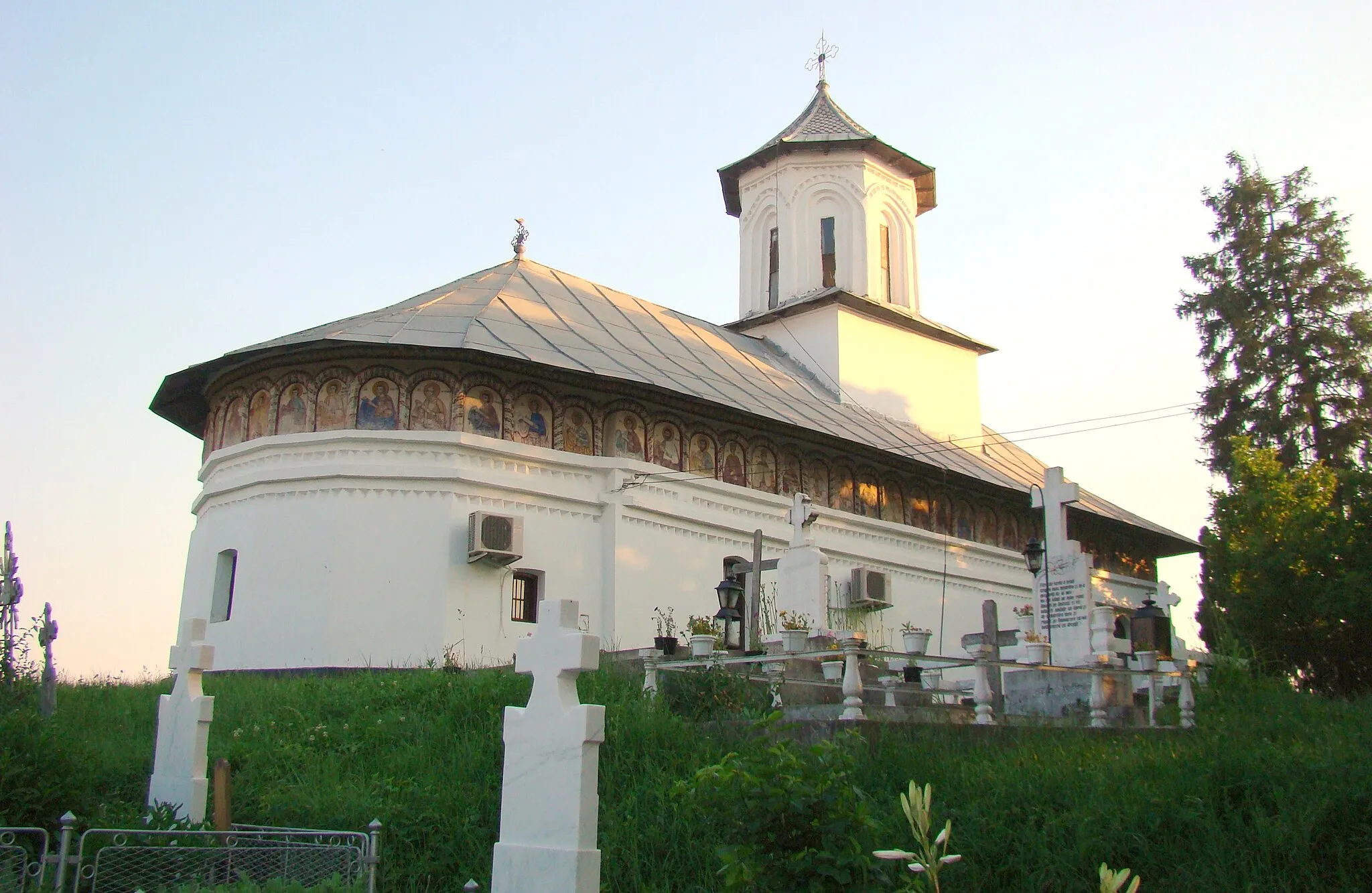 Photo showing: Biserica monument „Sf. Ioan Botezătorul” (1834-1837) din Măgura, județul Vâlcea