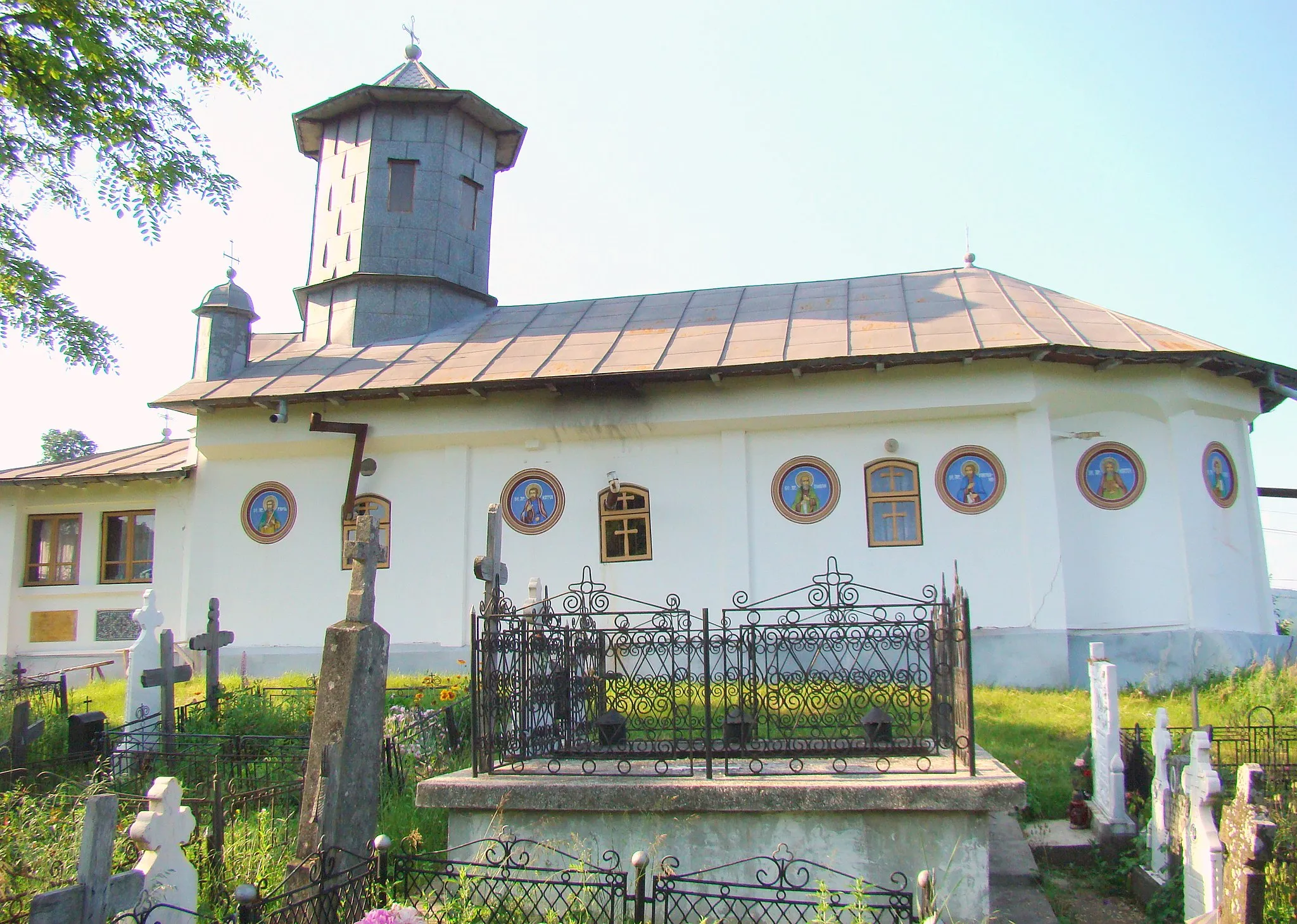 Photo showing: Biserica de lemn „Cuvioasa Paraschiva” sat Ciocâltei, județul Vâlcea