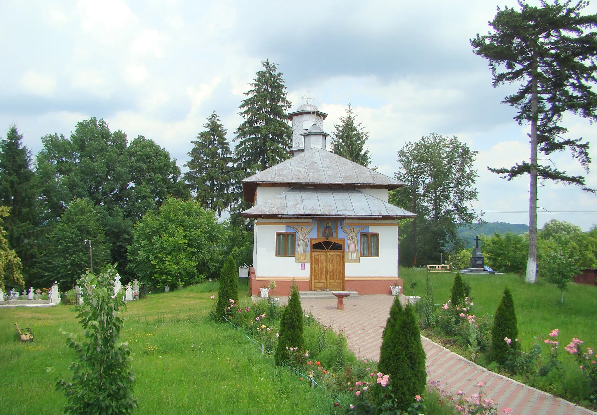 Photo showing: Wooden church in Milostea, Vâlcea county, Romania