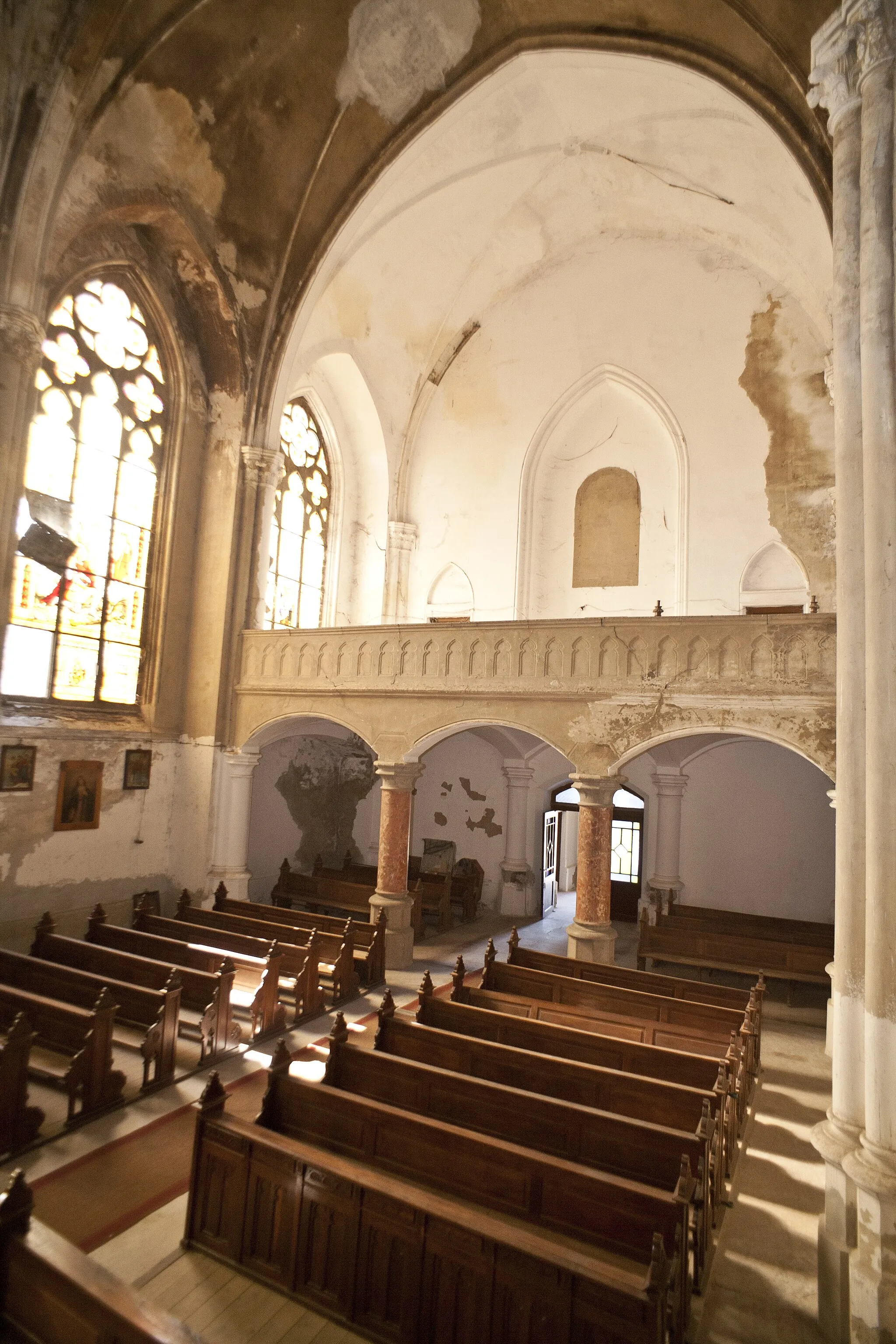Photo showing: Roman Catholic church in Jaša Tomić - church choir