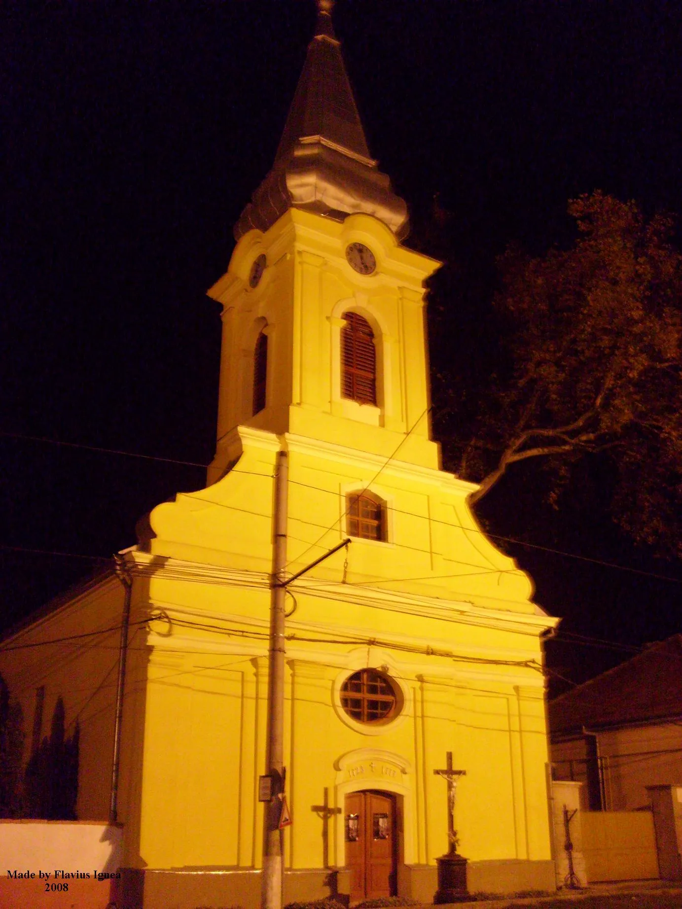 Photo showing: Biserica Romano-Catolica din Freidorf noaptea