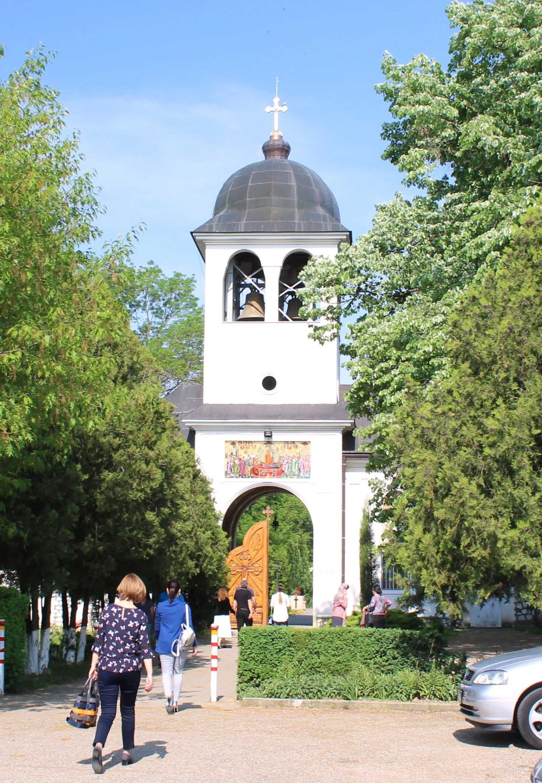 Photo showing: The bell tower of Hodoș-Bodrog Monastery in 2018. Arad County, Romania.