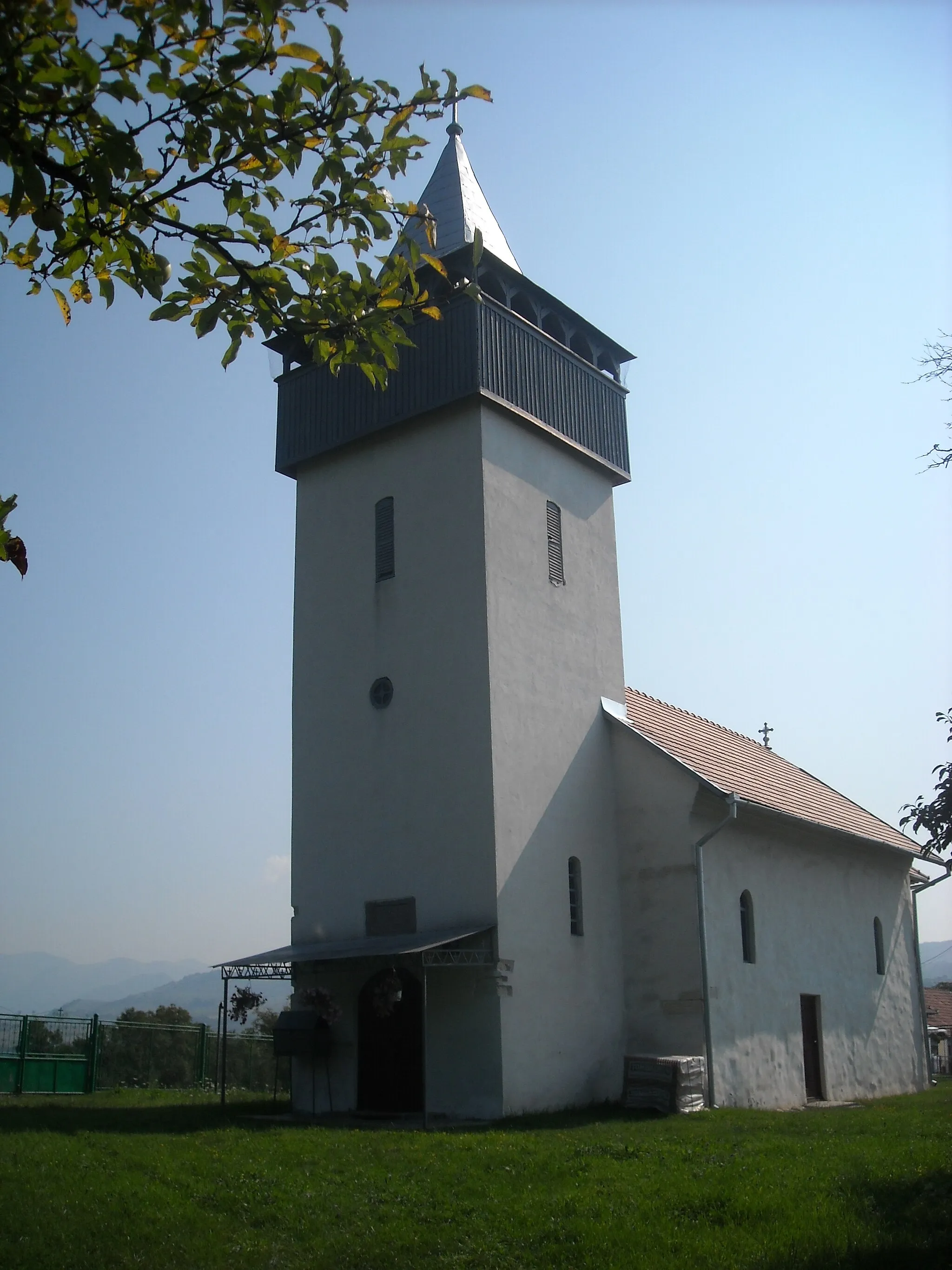Photo showing: Orthodox church in Bârsău, Hunedoara County, Romania