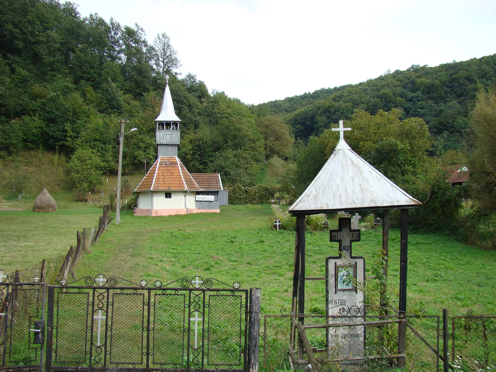 Photo showing: Biserica de lemn „Buna Vestire” din Valea Lungă-Hunedoara