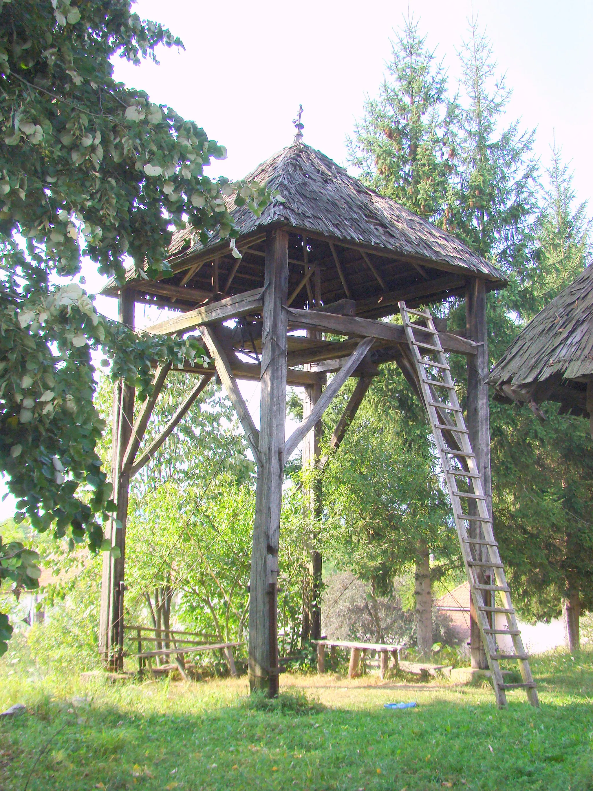 Photo showing: Biserica de lemn din Sălciva, comuna Zam, județul Hunedoara