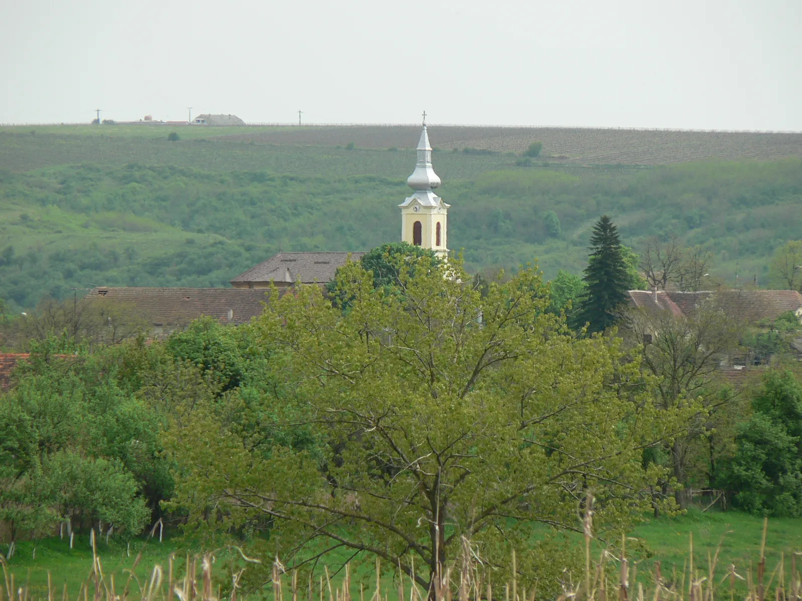 Photo showing: view of the church in Herneacova