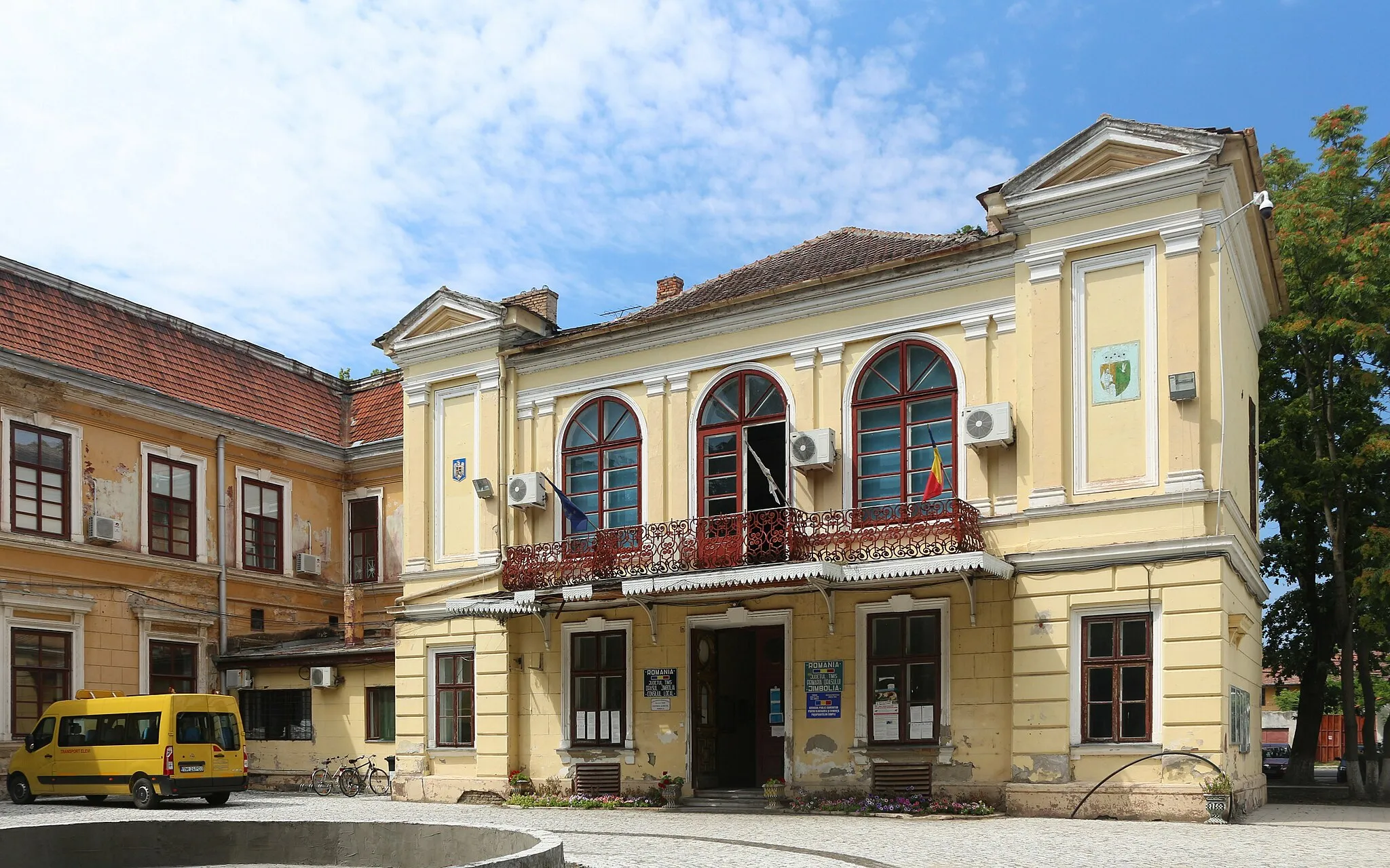 Photo showing: Csekonics Mansion, currently Jimbolia town hall, Romania, built 18-th century