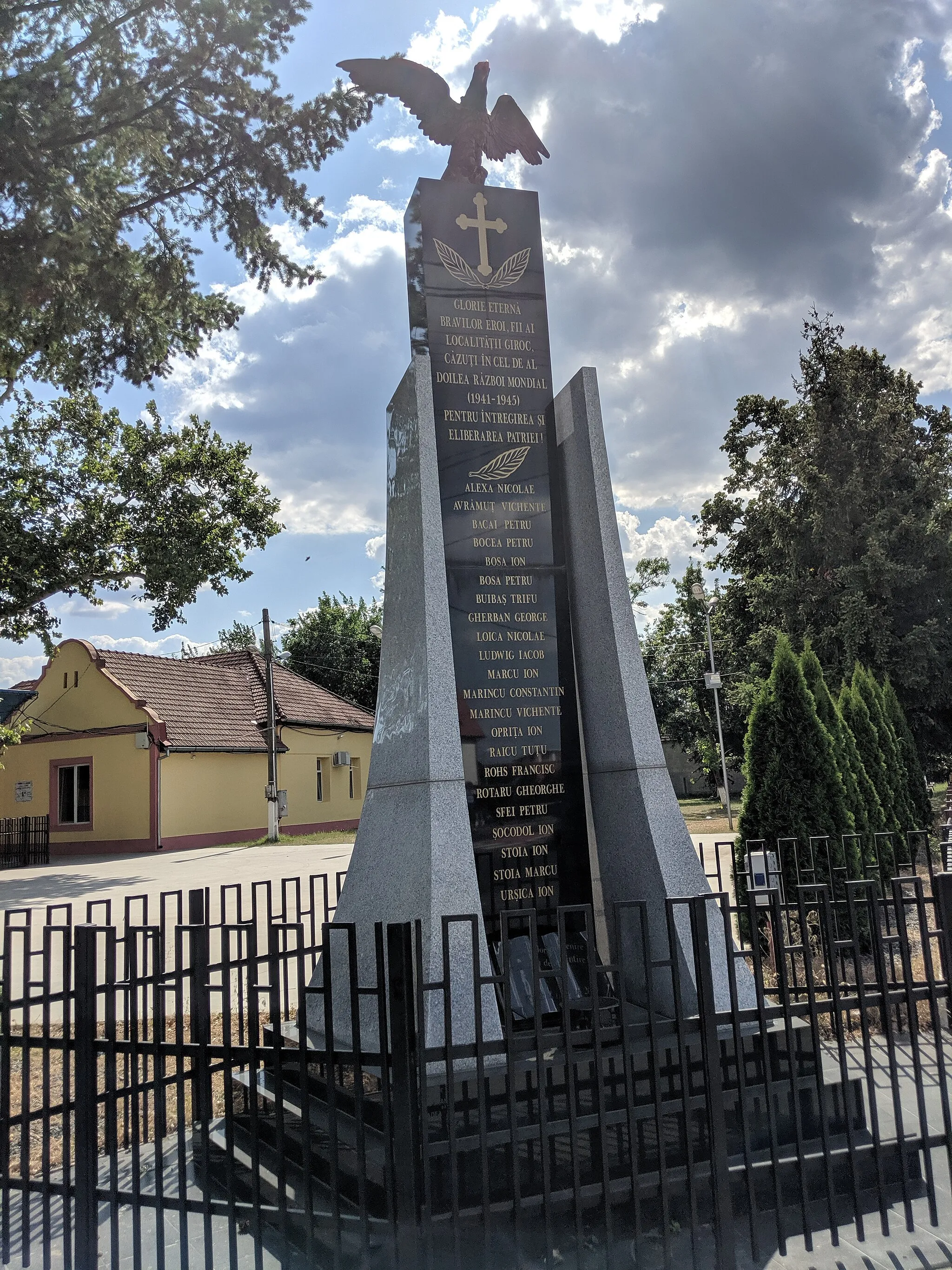 Photo showing: WW2 memorial in Giroc, Timis, Romania