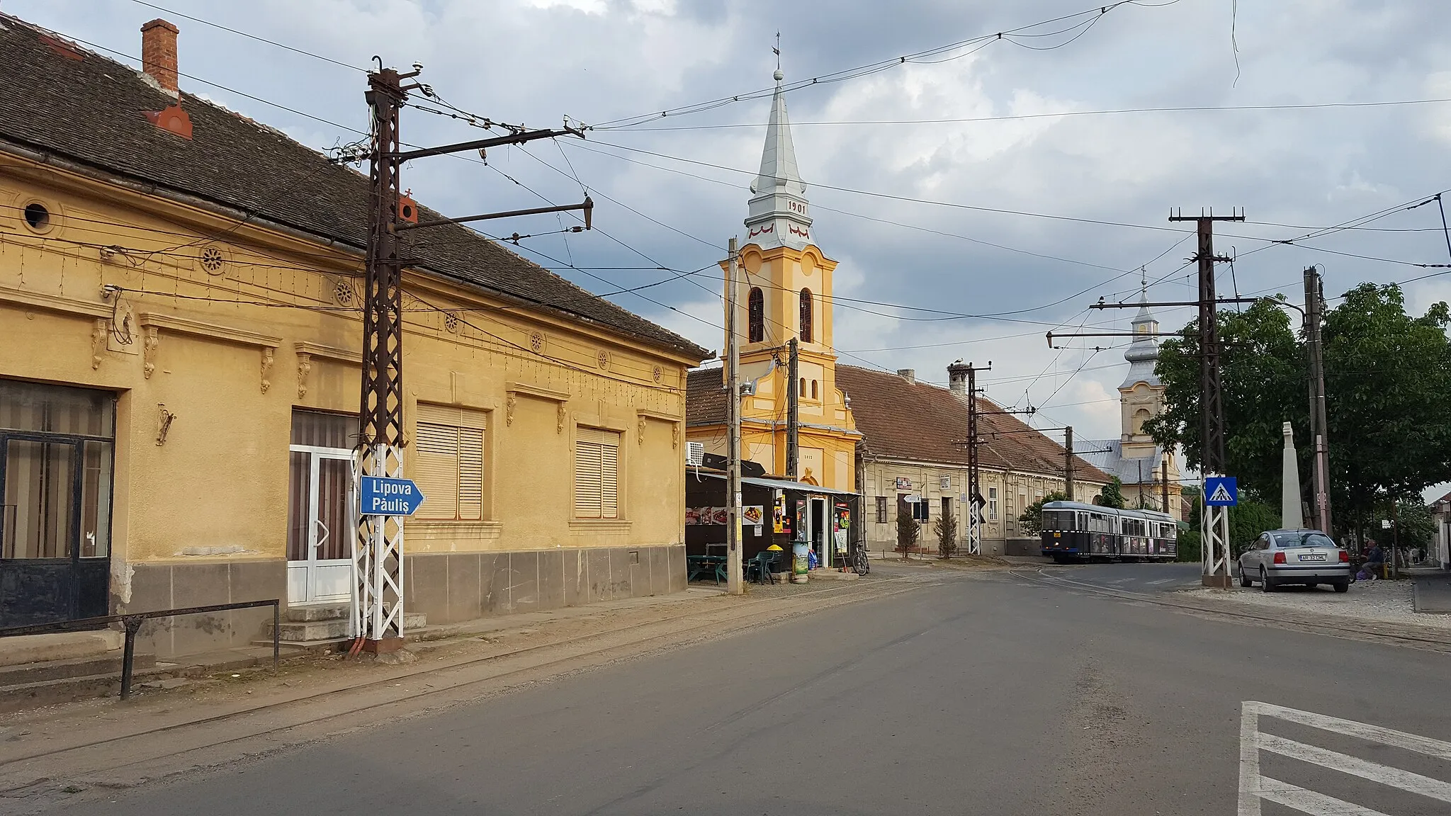 Photo showing: A tram at the end of track in Ghioroc, Romania
