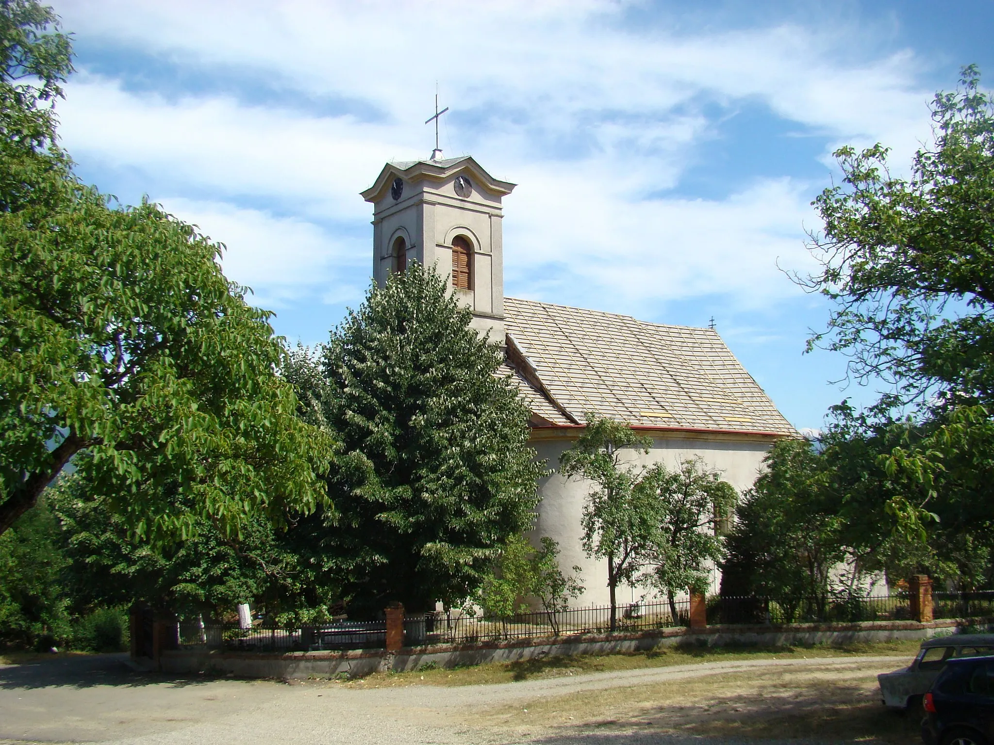 Photo showing: Biserica romano-catolică, sat Slatina-Timiș; comuna Slatina-Timiș