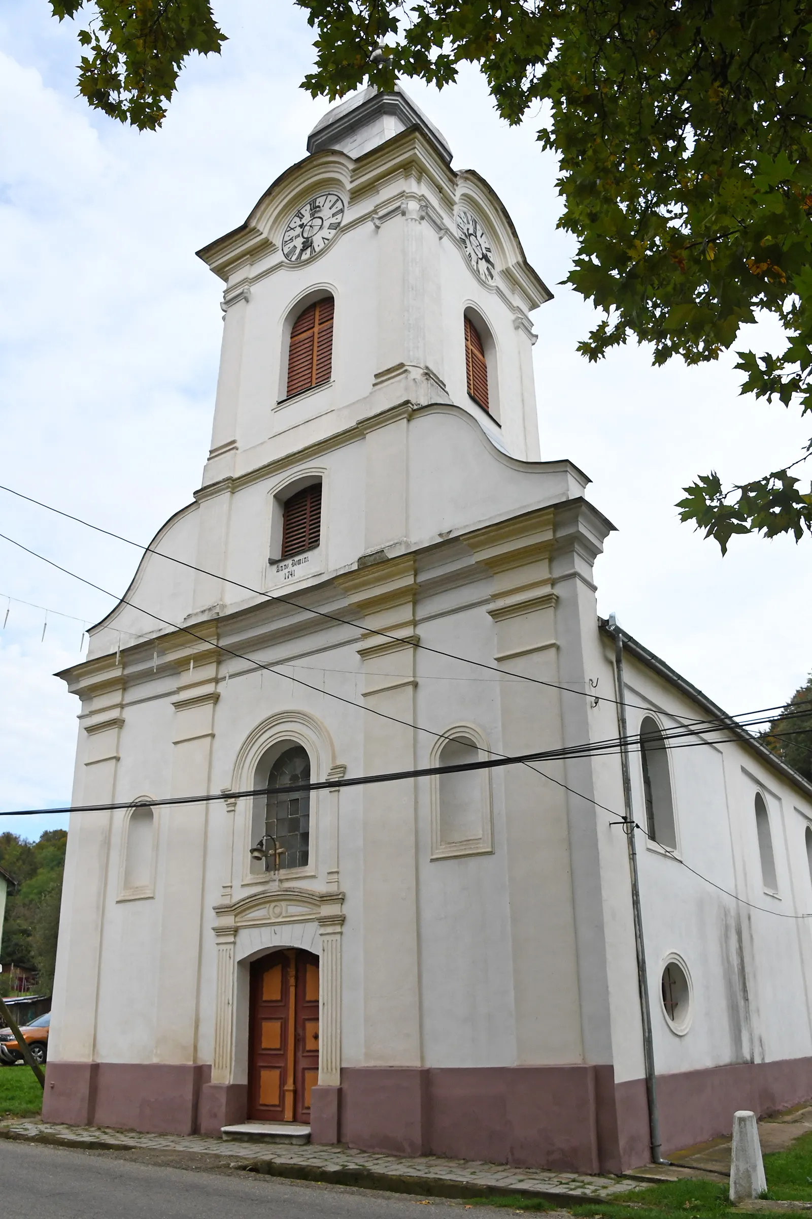 Photo showing: Roman Catholic church in Dognecea, Romania