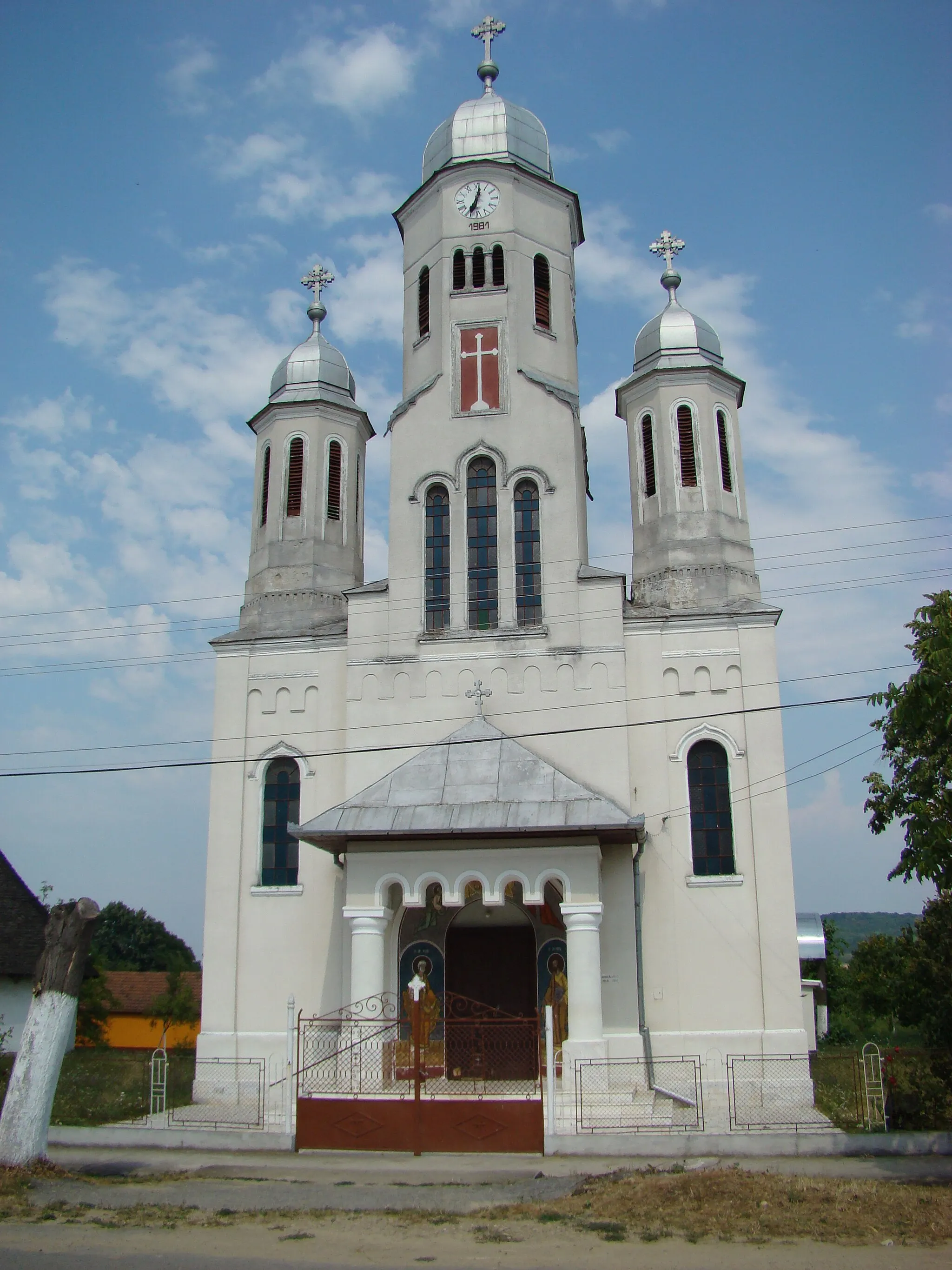 Photo showing: Biserica de lemn „Cuvioasa Paraschiva” din Curtea-Timiș