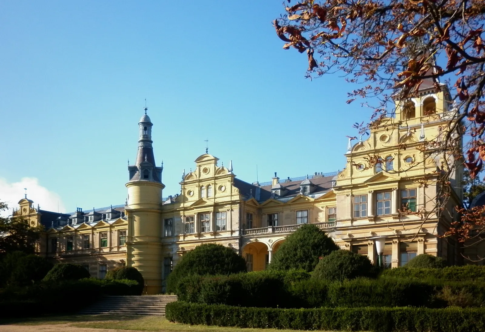 Photo showing: Wenckheim-kastély (Szabadkígyós, Tangazdaság 22-23.)