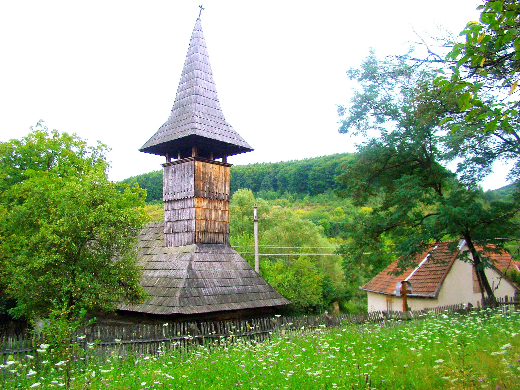 Photo showing: Biserica de lemn "Întâmpinarea Domnului", sat GROŞII NOI; comuna BÂRZAVA