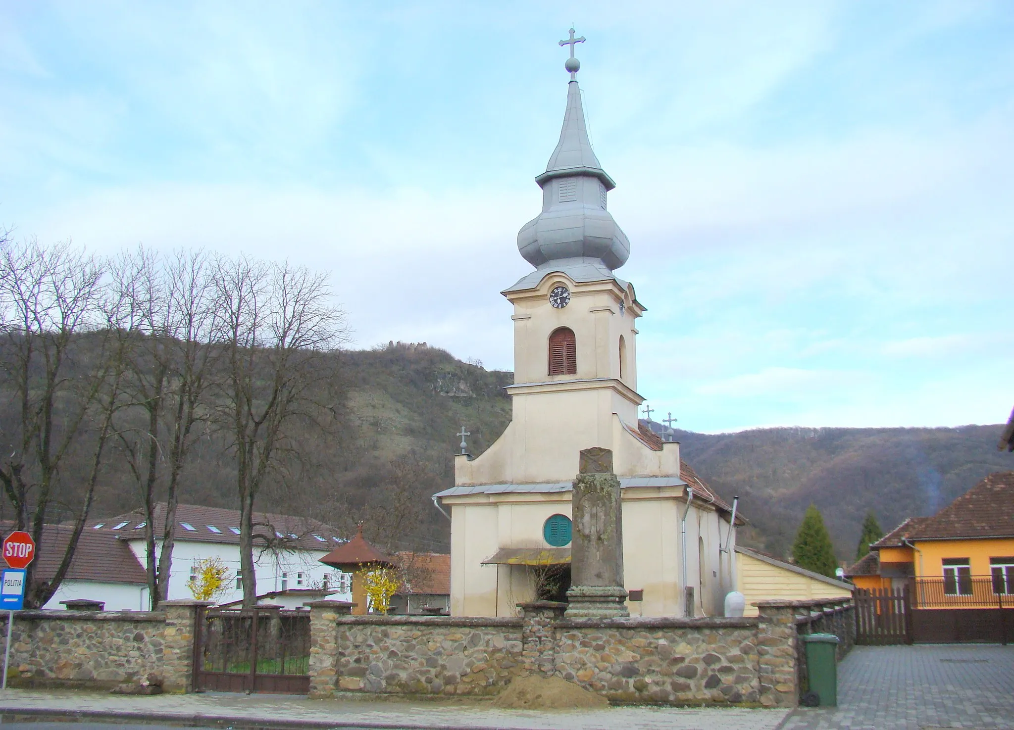 Photo showing: Ansamblul bisericii "Pogorârea Duhului Sfânt"