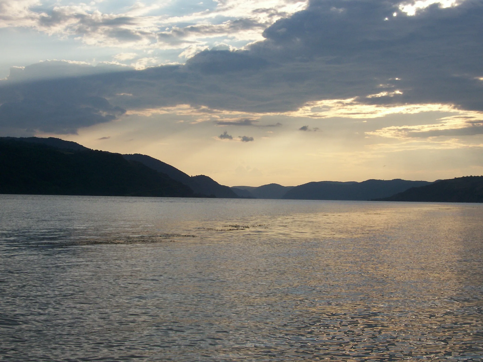 Photo showing: Wiew of the river Danube near Berzasca