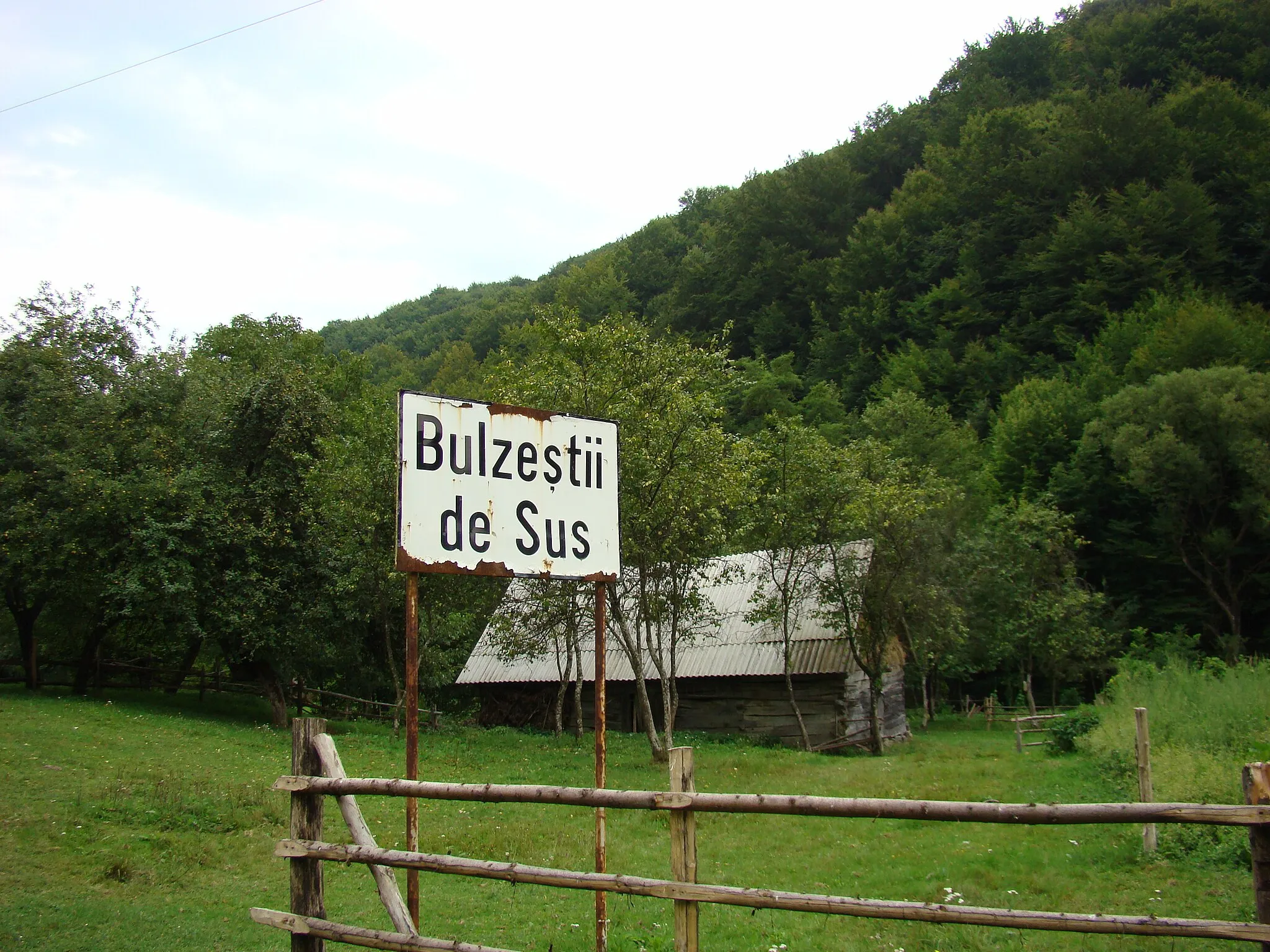 Photo showing: Biserica de lemn din Bulzeștii de Sus-Hunedoara