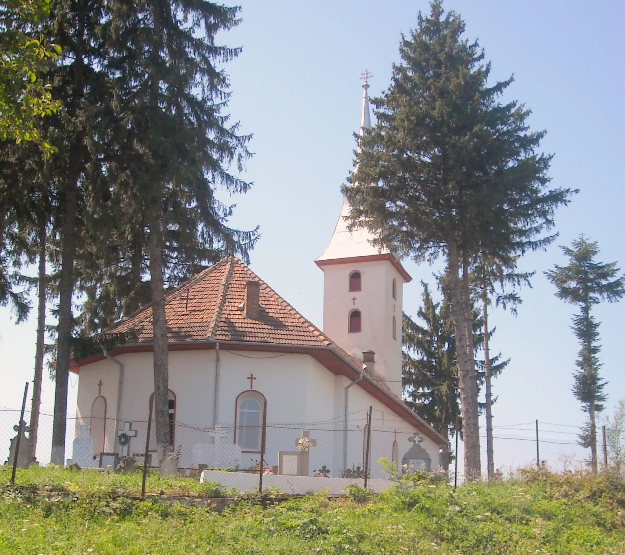 Photo showing: Orthodox church in Romos, Hunedoara County, Romania