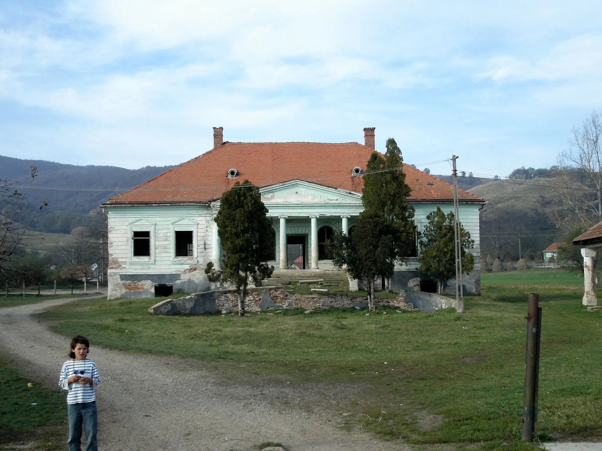 Photo showing: Village "Général Berthelot" en Roumanie : villa du général en 2004