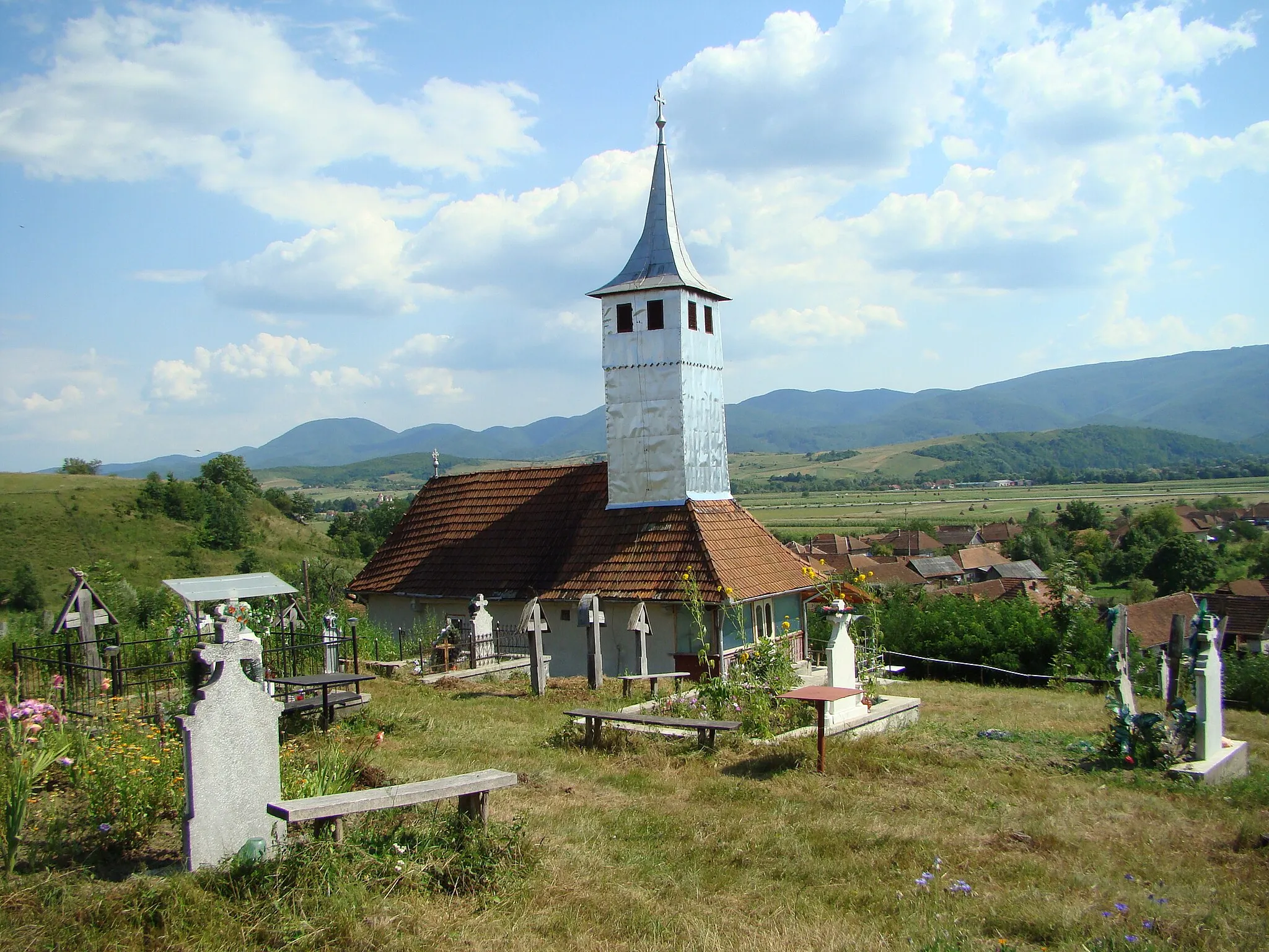 Photo showing: Biserica de lemn din Brotuna-Hunedoara