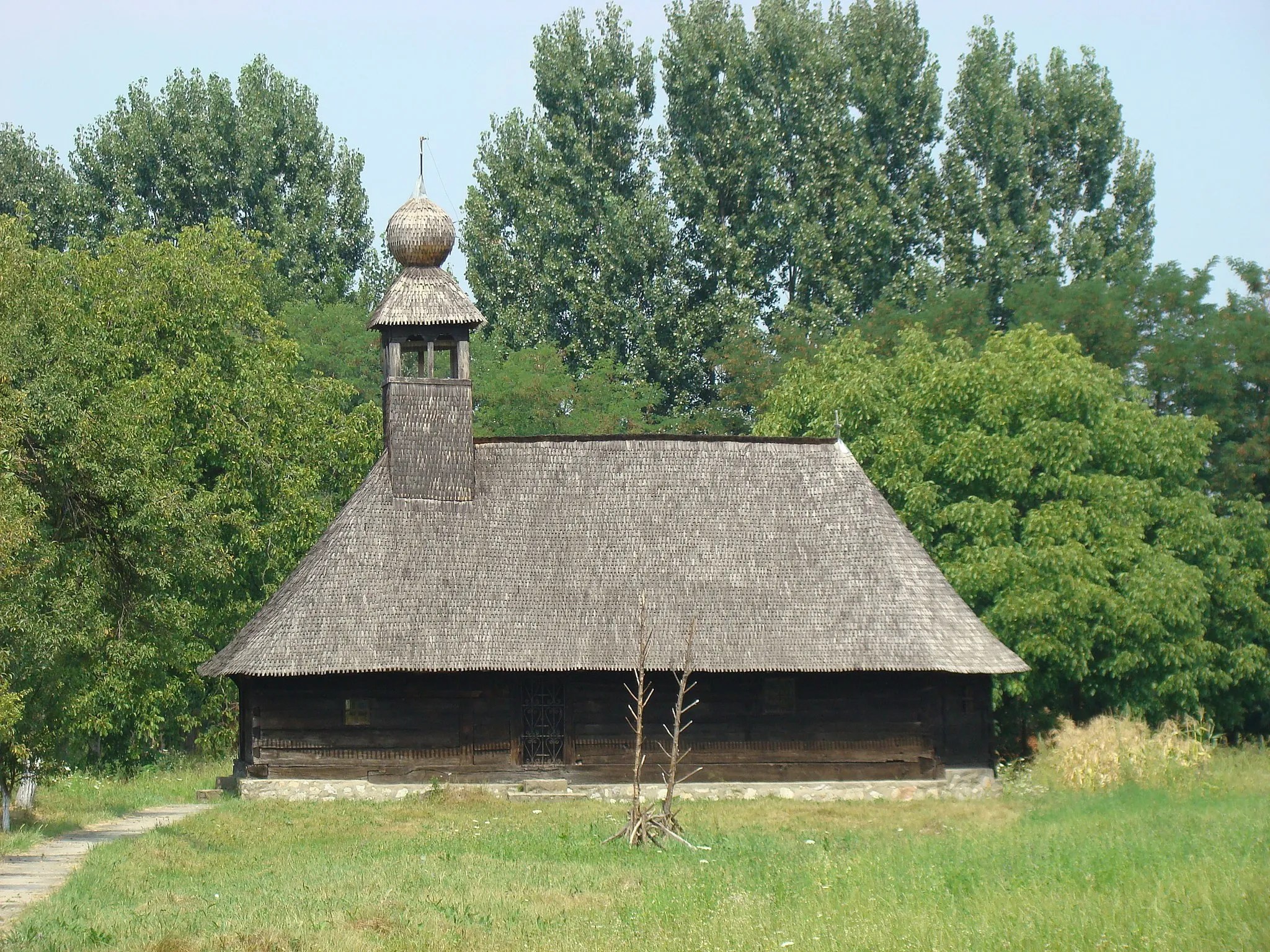 Photo showing: Biserica de lemn „Cuvioasa Paraschiva” din Bătești-Timiș