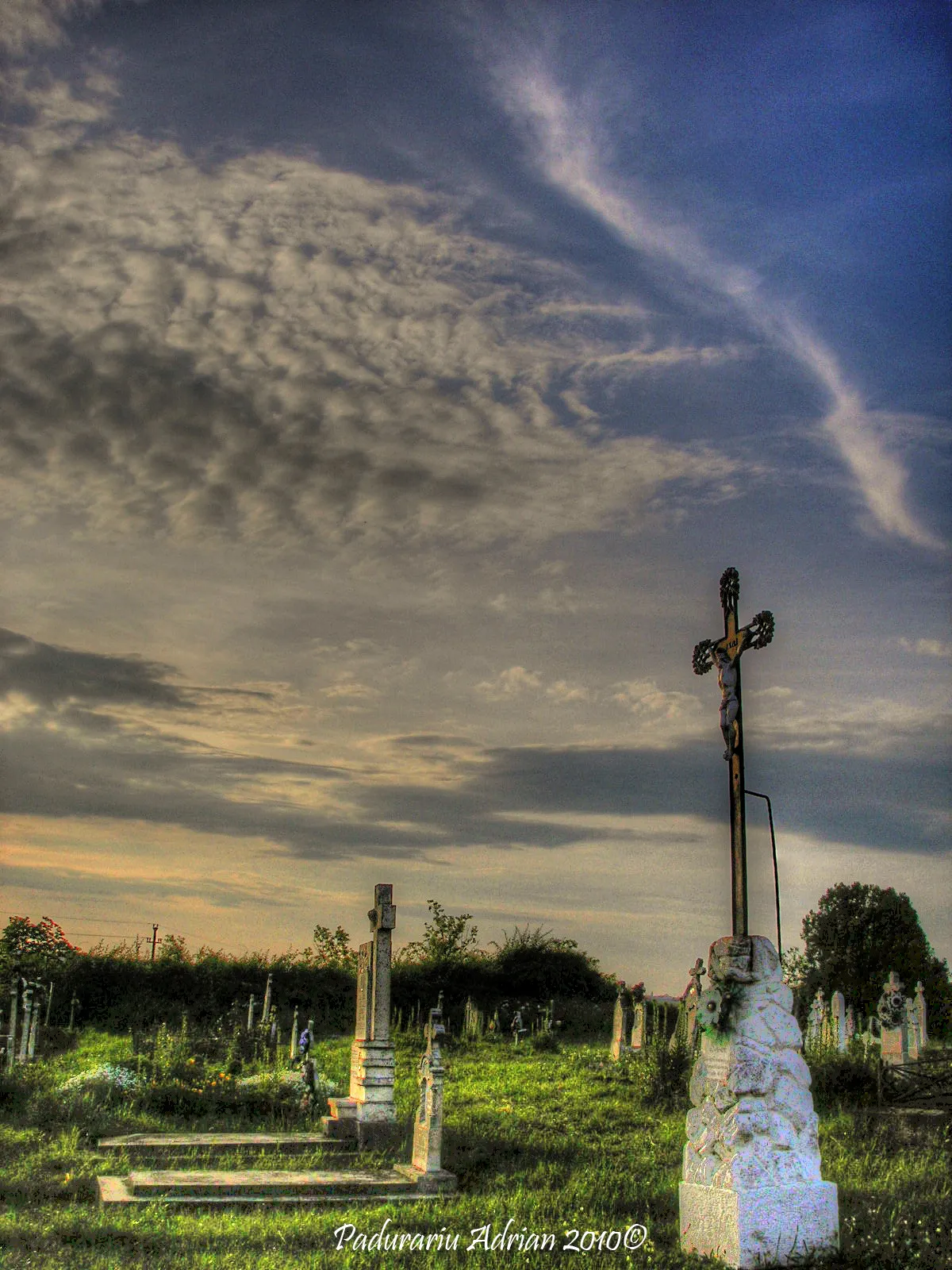 Photo showing: in cimitir